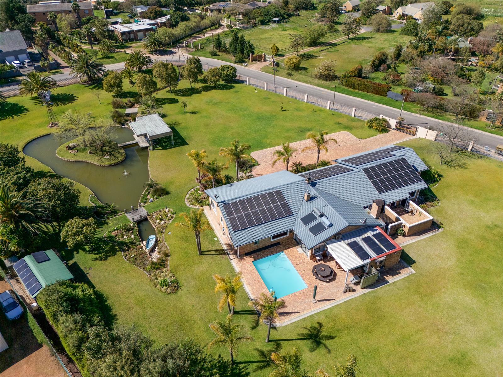 Small Holding For Sale in Vierlanden Durbanville