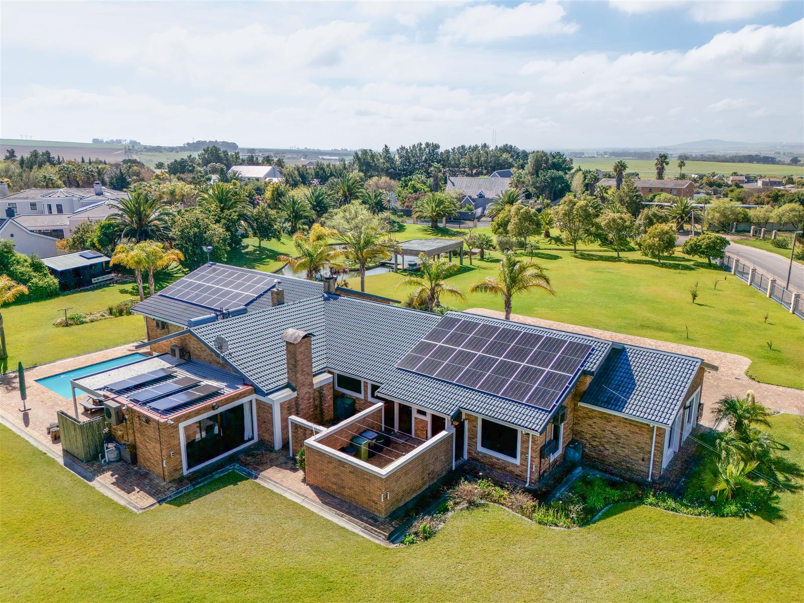 Small Holding For Sale in Vierlanden Durbanville