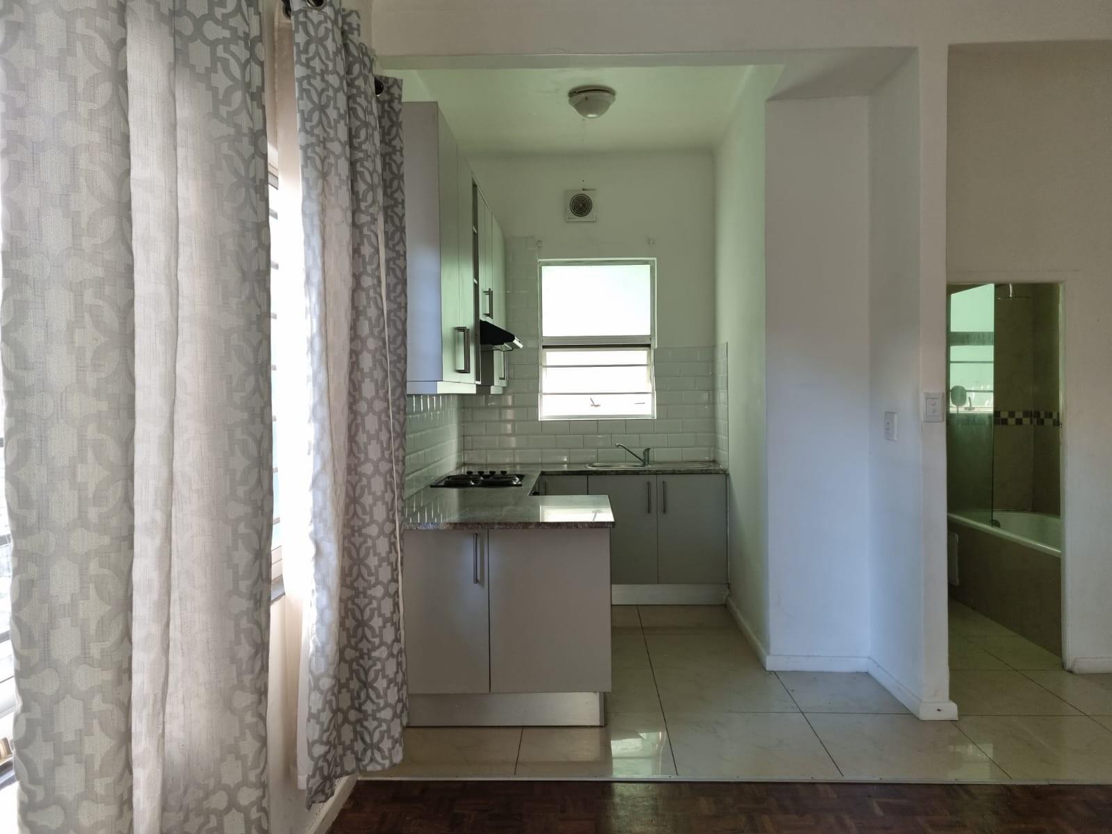 Apartment for rent in Sea Point, Cape Town, 32 m²