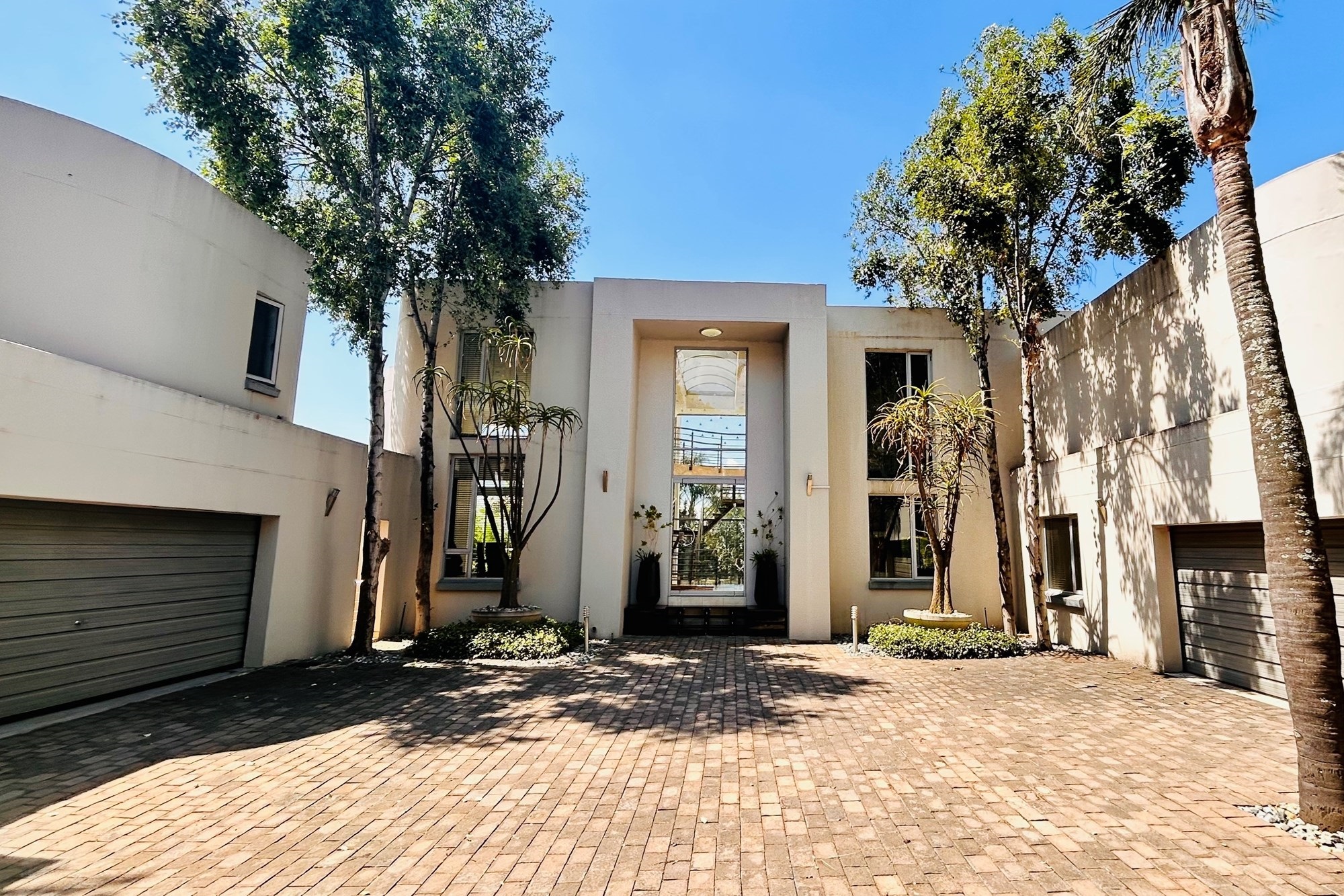 Elegant Mediterranean Villa in Waterkloof Ridge