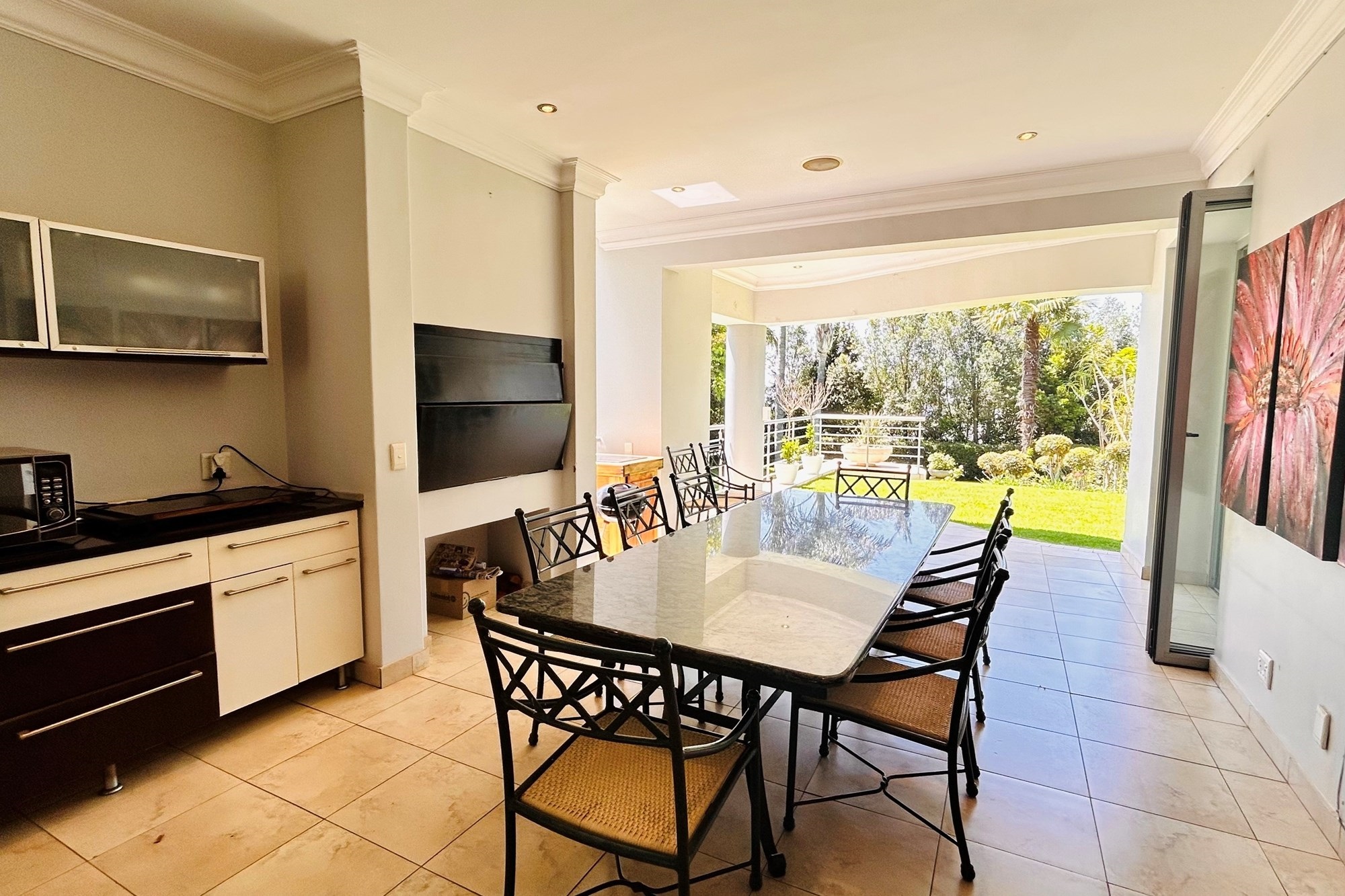 Elegant Mediterranean Villa in Waterkloof Ridge