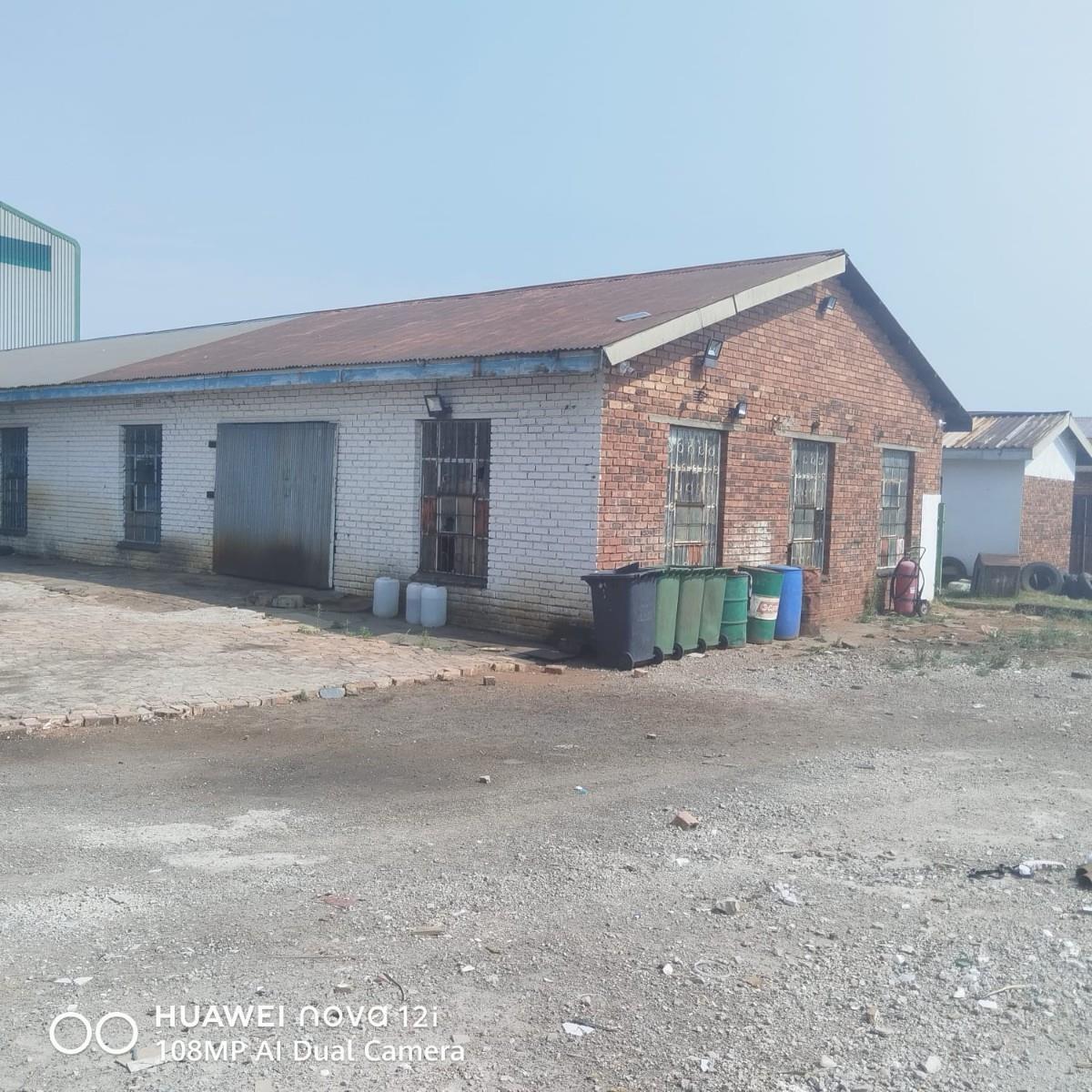 House For Sale in Klarinet, Witbank