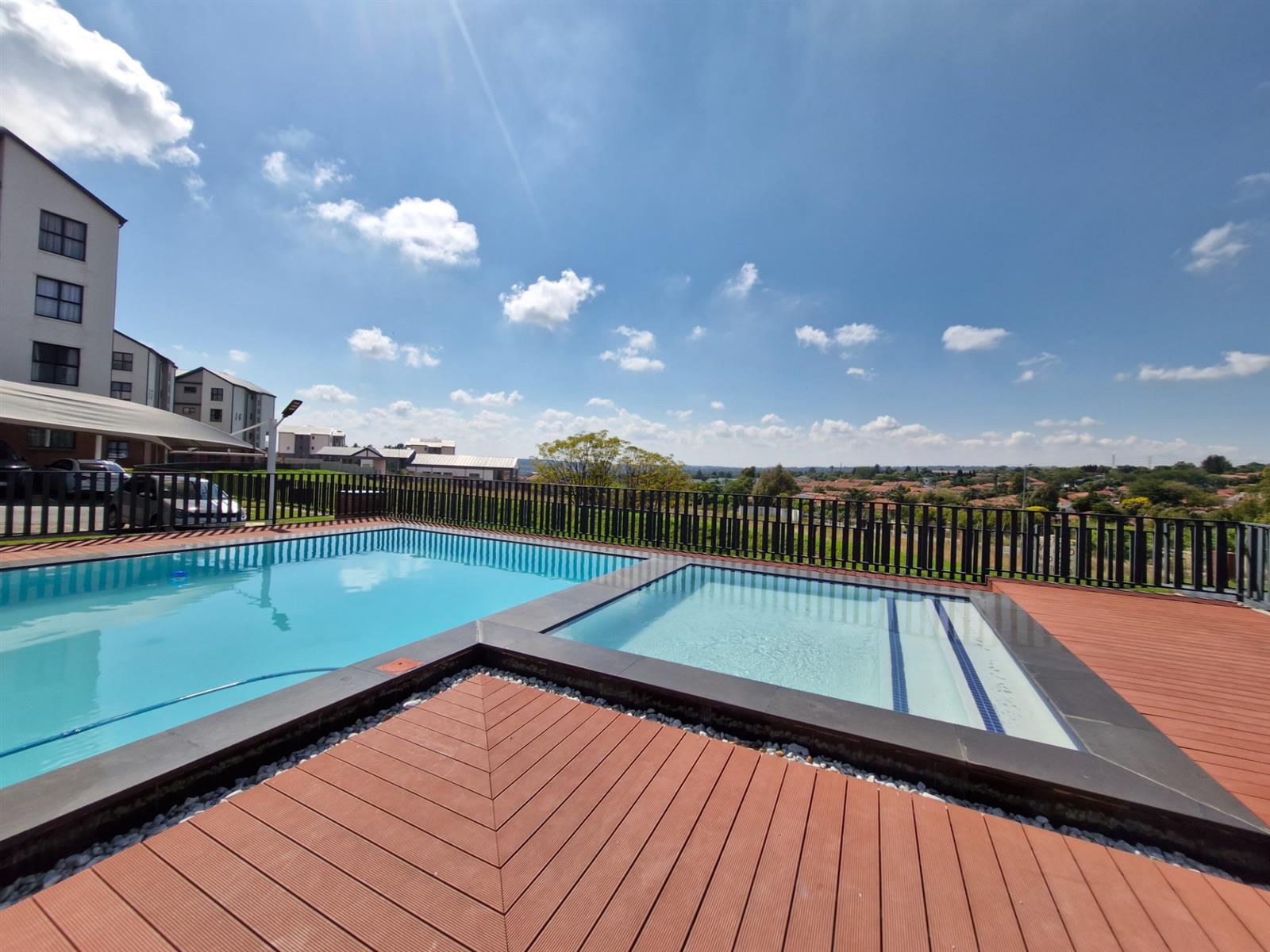 Stylish, Luxurious apartment ready to move in and enjoy