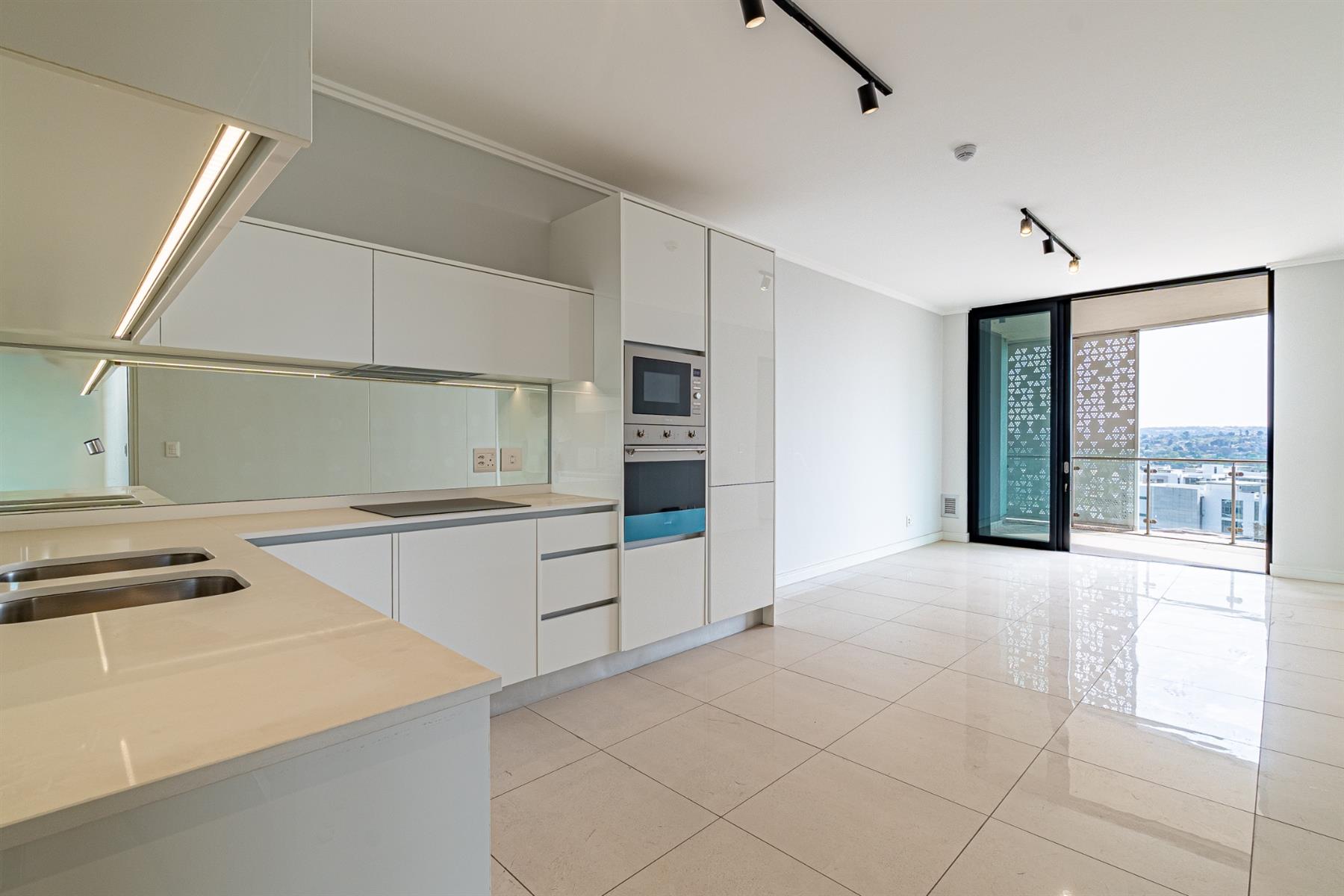 Apartment For Sale in Waterfall, Midrand
