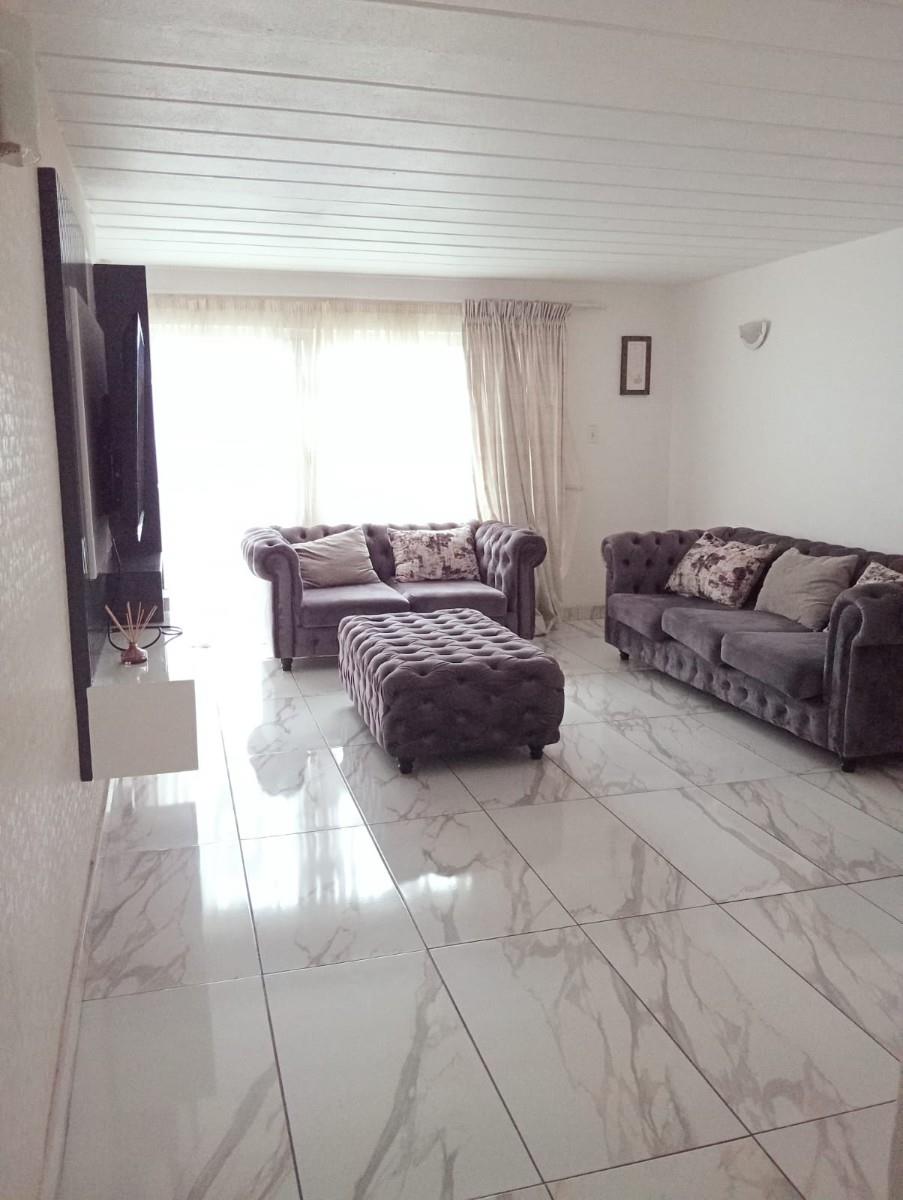 Townhouse For Sale in Blackheath, Randburg