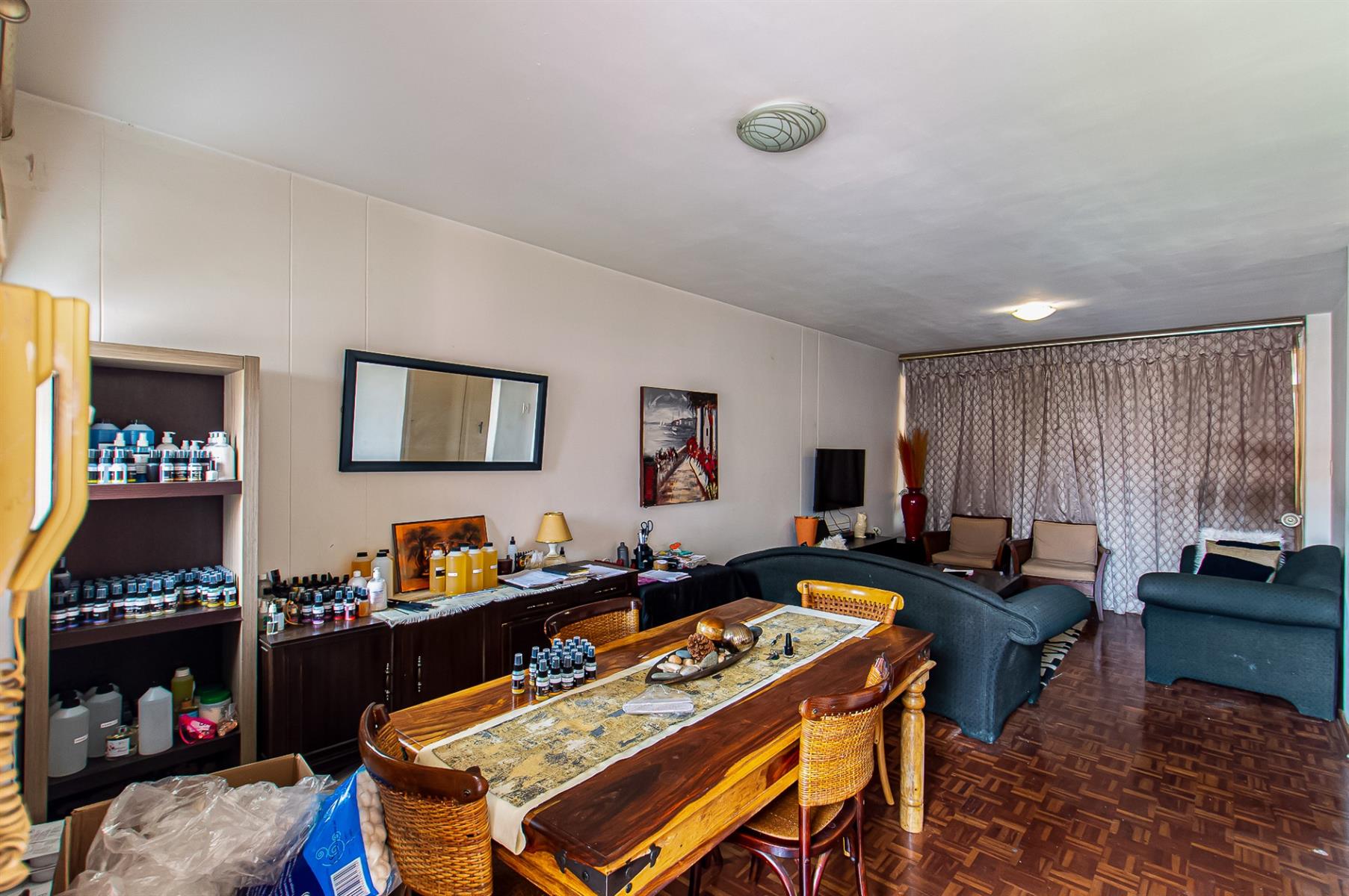 1.5 Bedroom Apartment for sale in Kew, Johannesburg