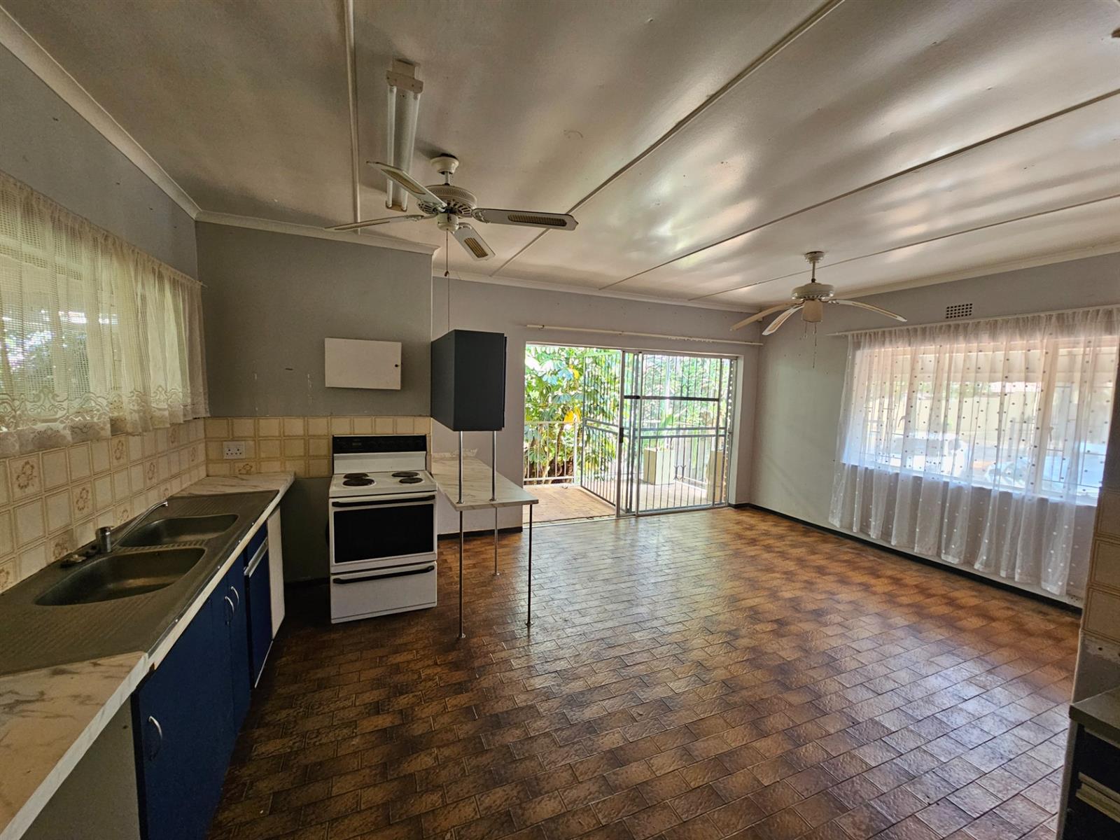 House for sale in White River, Coltshill