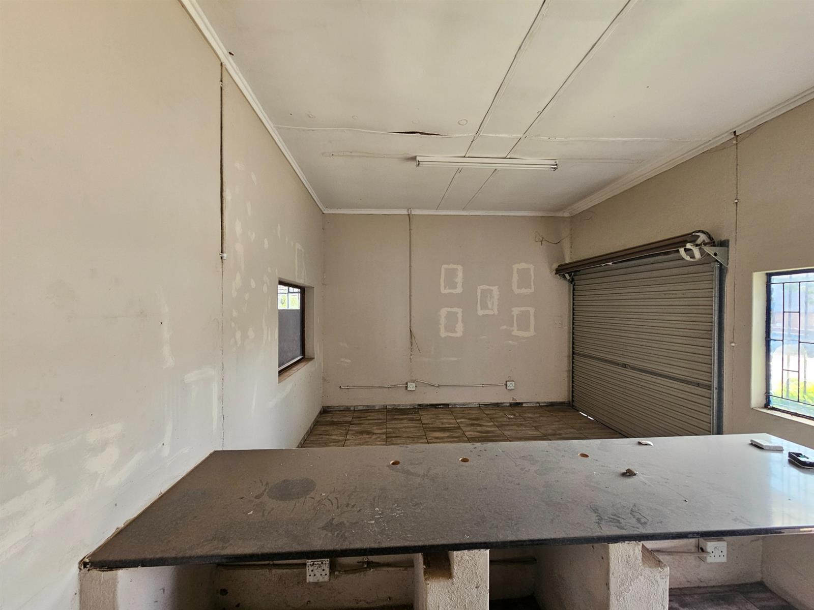 Warehouse in Rocky drift, White River