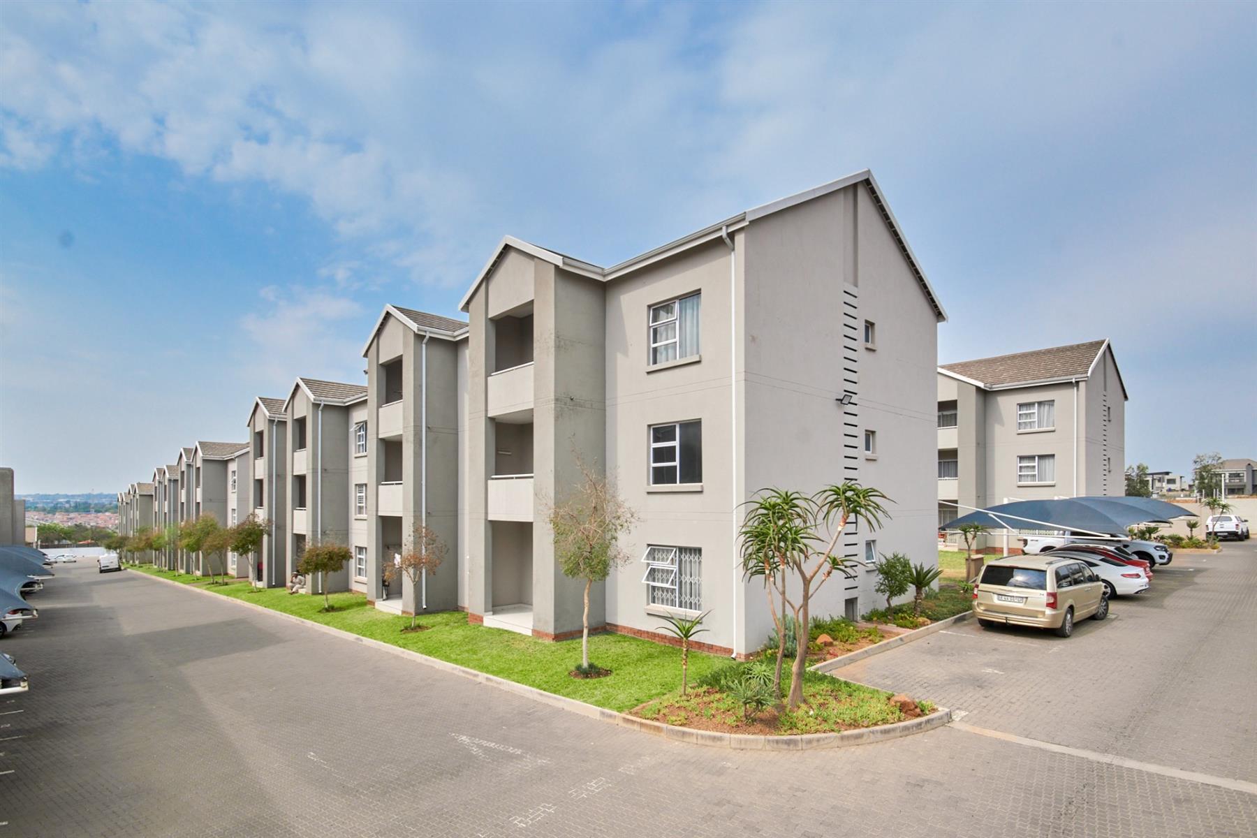 Apartment for sale in Blue Hills, Midrand, 89 m²