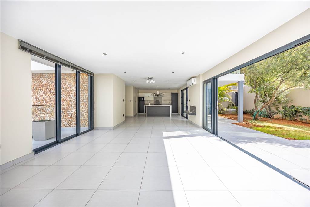 House For Sale in Waterkloof Ridge, Pretoria