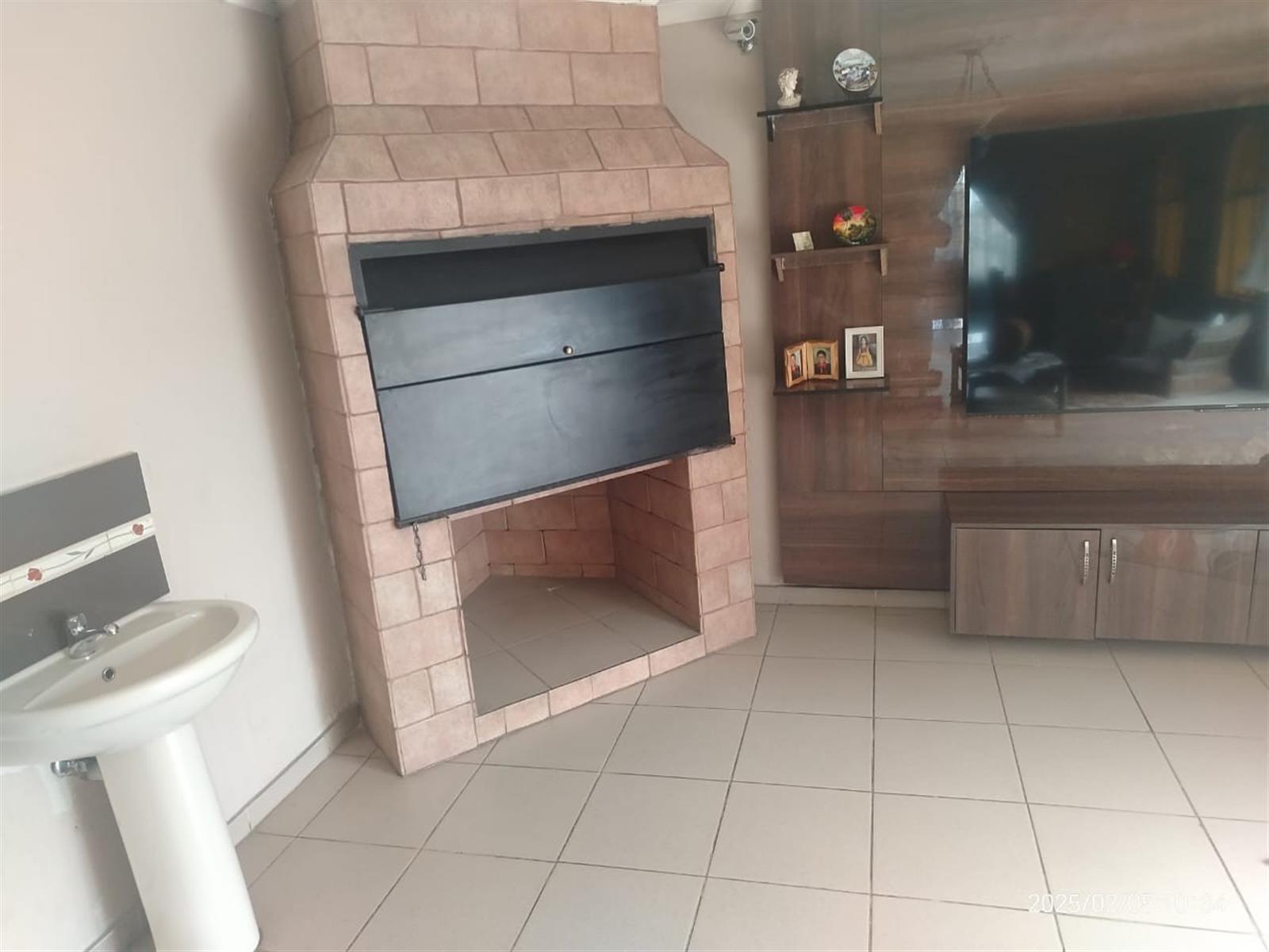 House for sale in Dalpark, Brakpan, 1033 m²