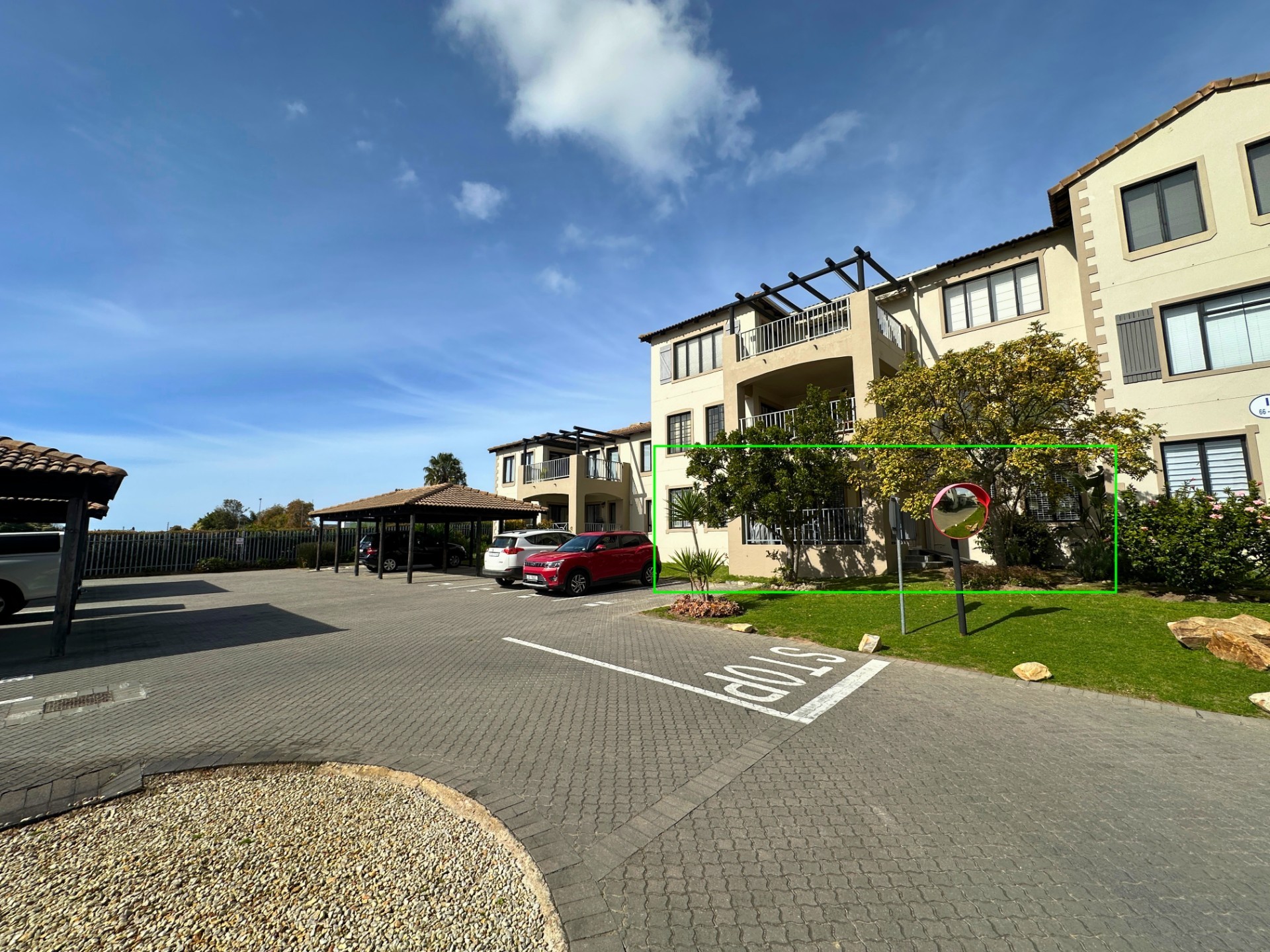 Apartment for rent in Santini Village, Bowtie, Plettenberg Bay, 126 m²