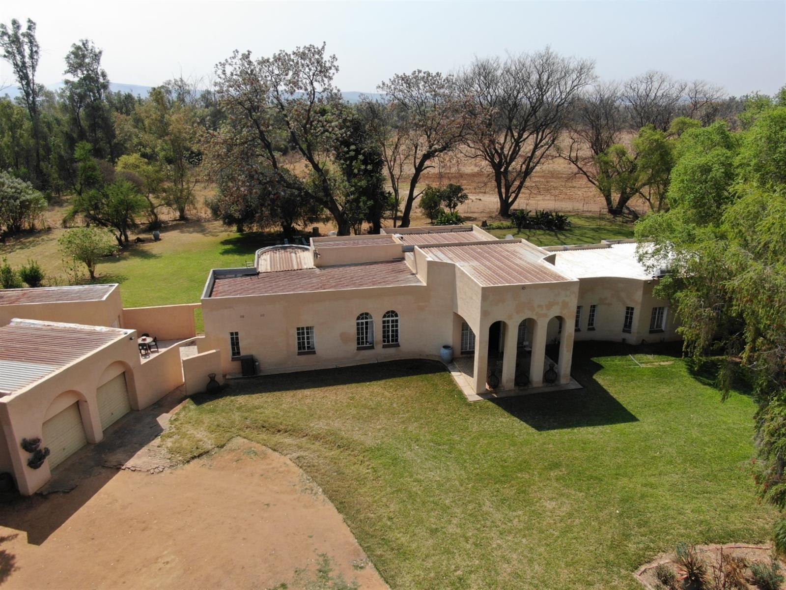 Smallholding for Sale - Spacious house on 5.7 ha with River Views near Bela Bela