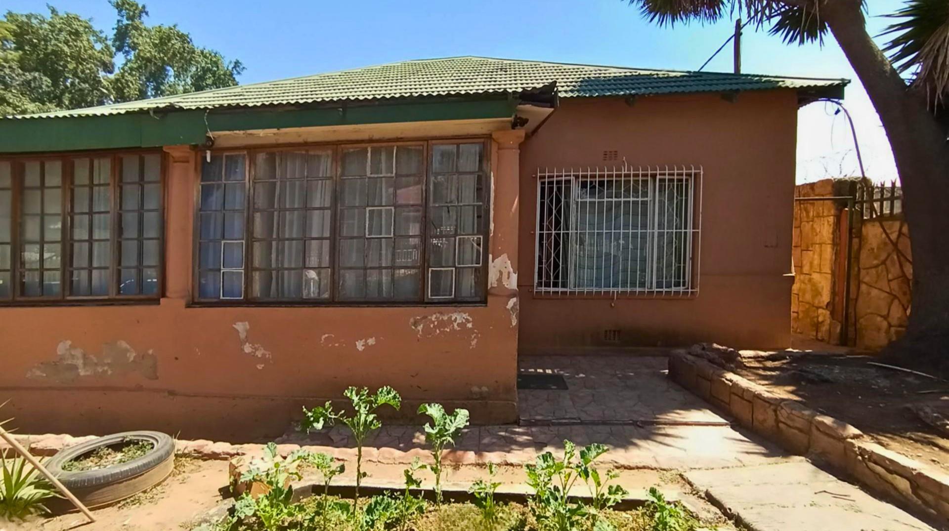 House For Sale in Rosettenville Johannesburg
