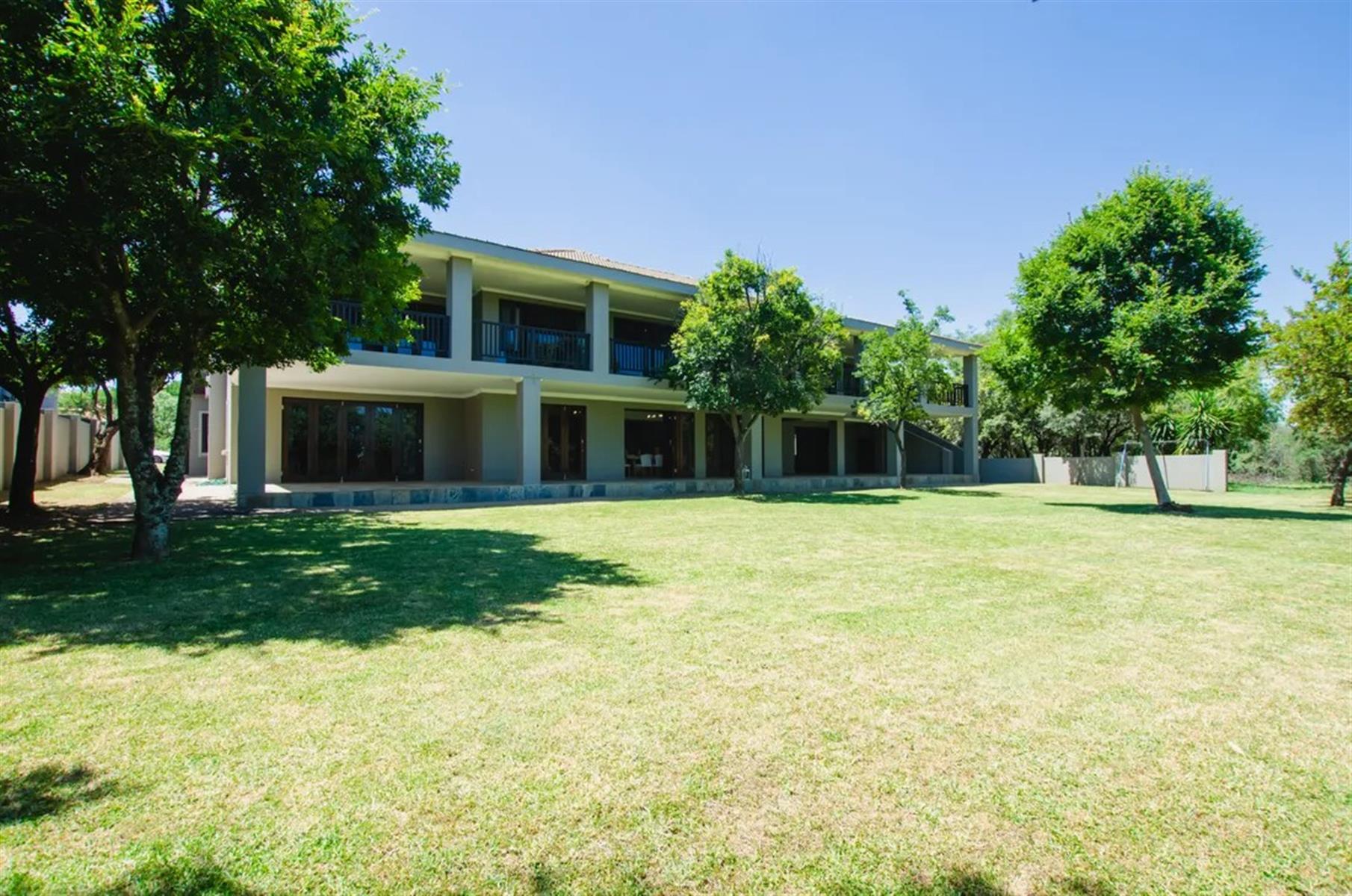 Dual Living For Sale in Roodepoort