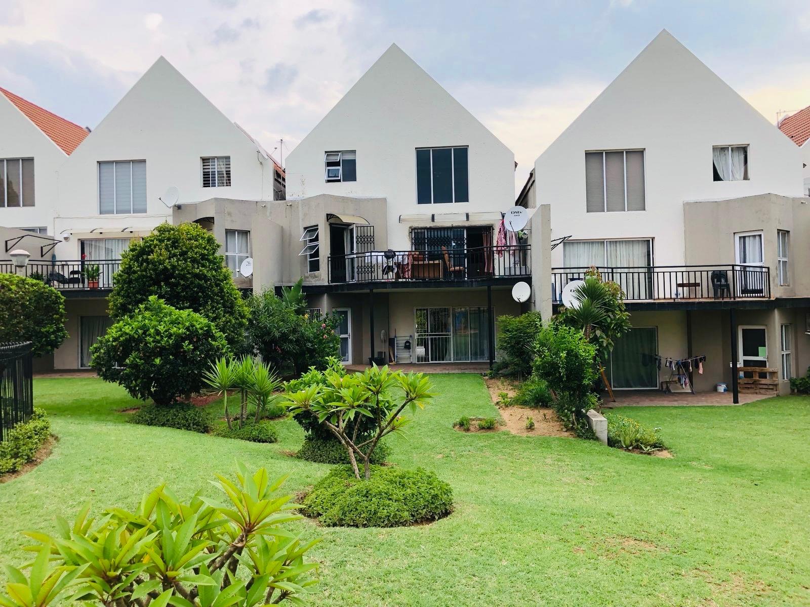 Apartment For Sale in Halfway House, Midrand
