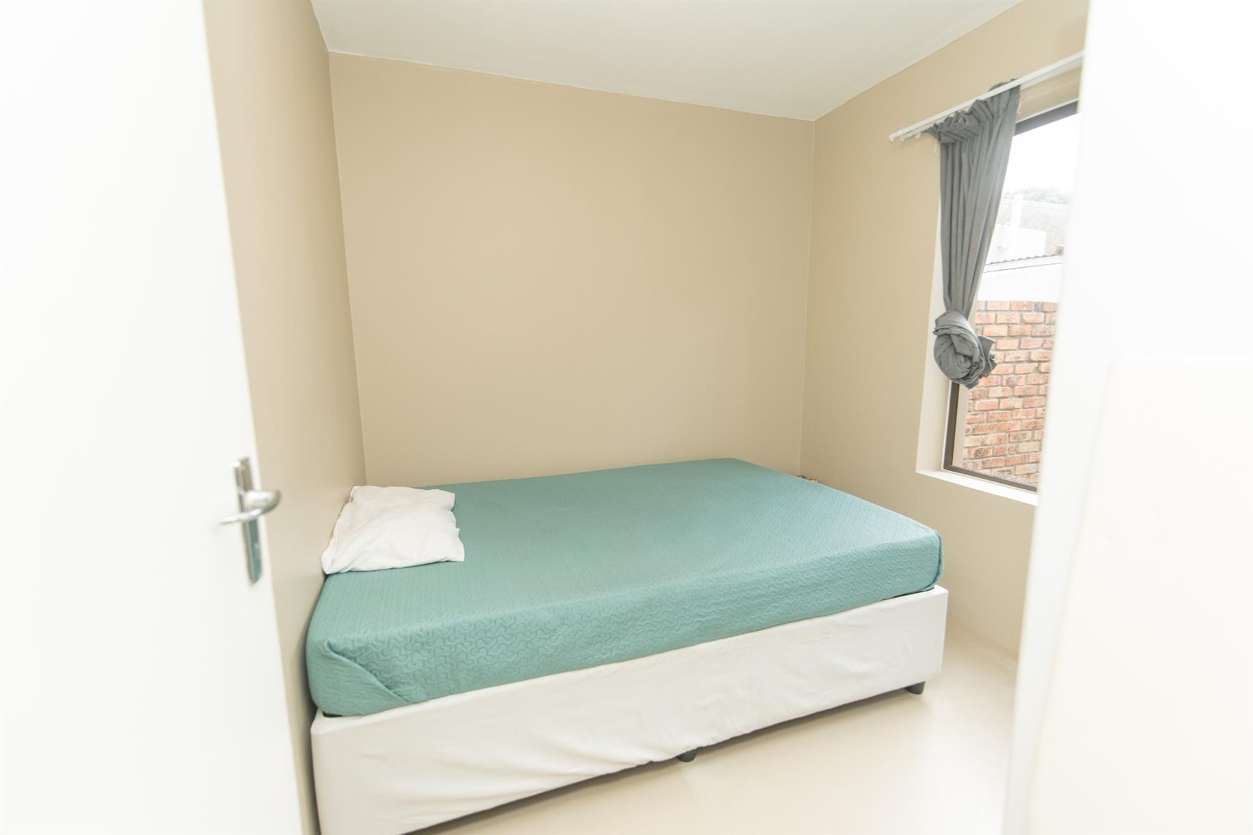 Stylish Lock Up and Go 2 Bedroom Townhouse in Richmond Hill, Port Elizabeth