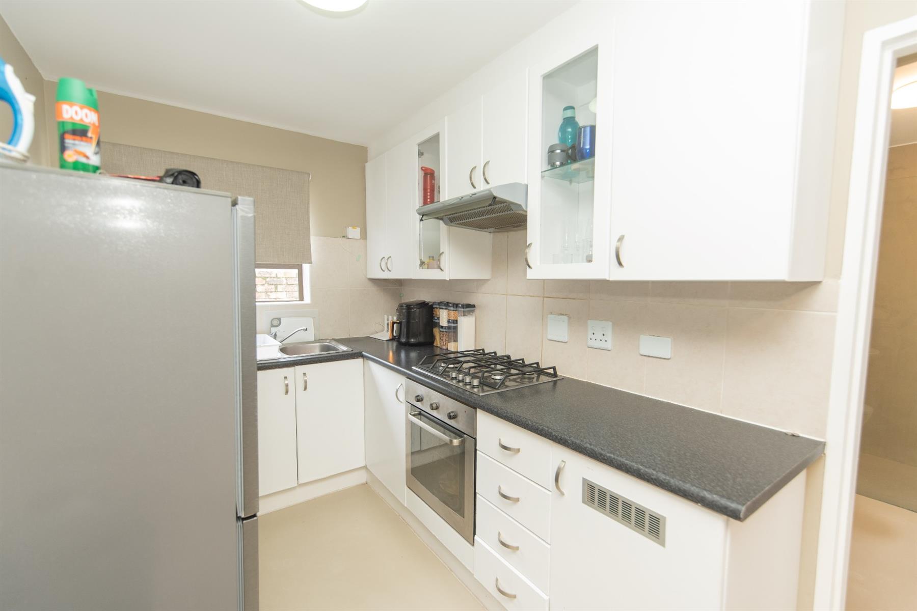 Stylish Lock Up and Go 2 Bedroom Townhouse in Richmond Hill, Port Elizabeth