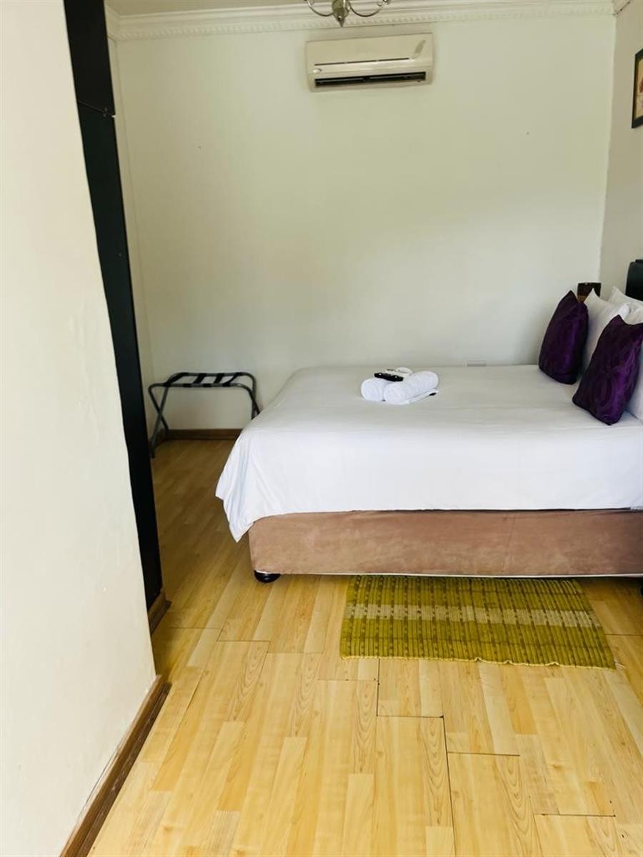 Lodge for sale in Butterworth, 1200 m²