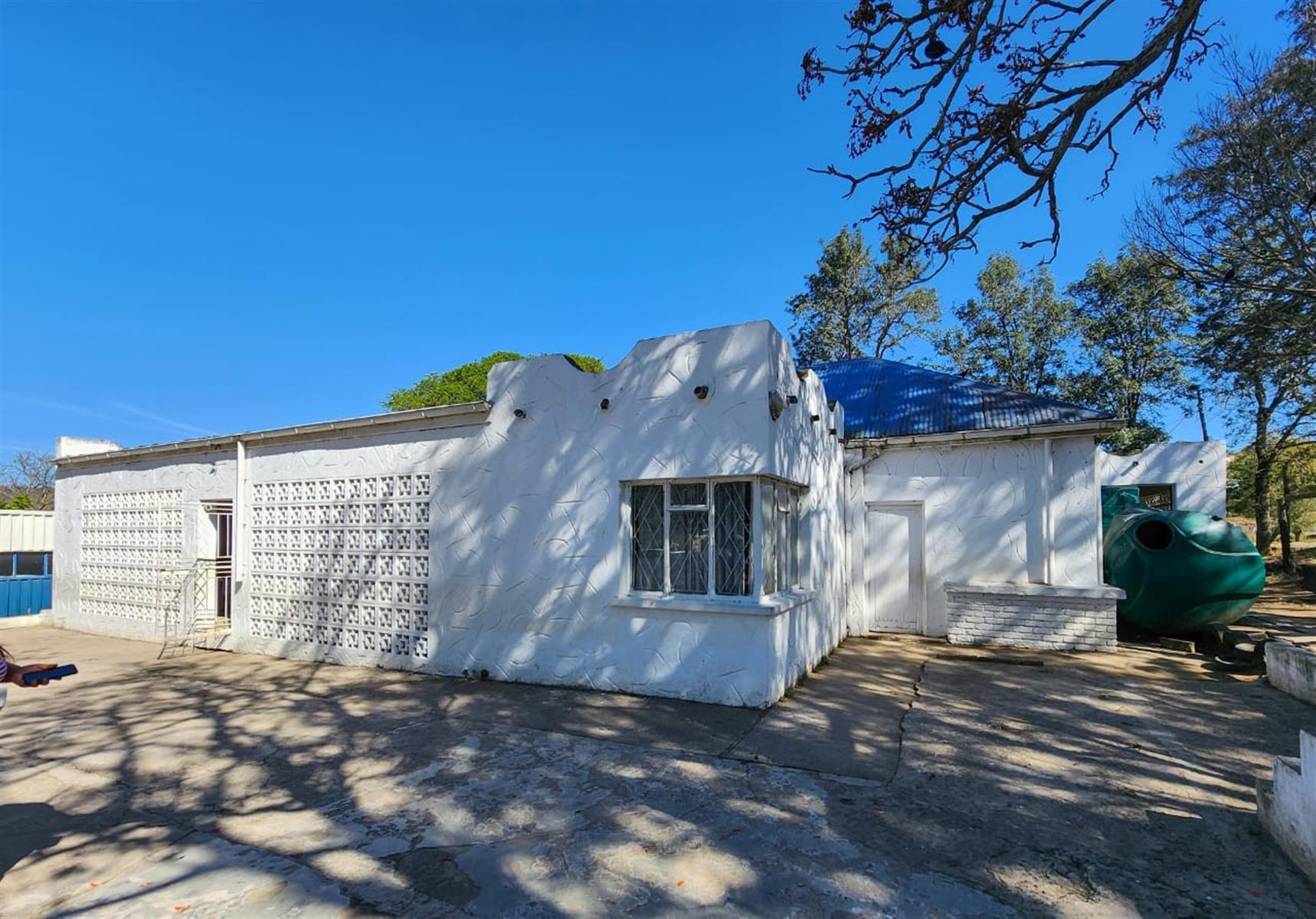 Commercial For Sale in Butterworth