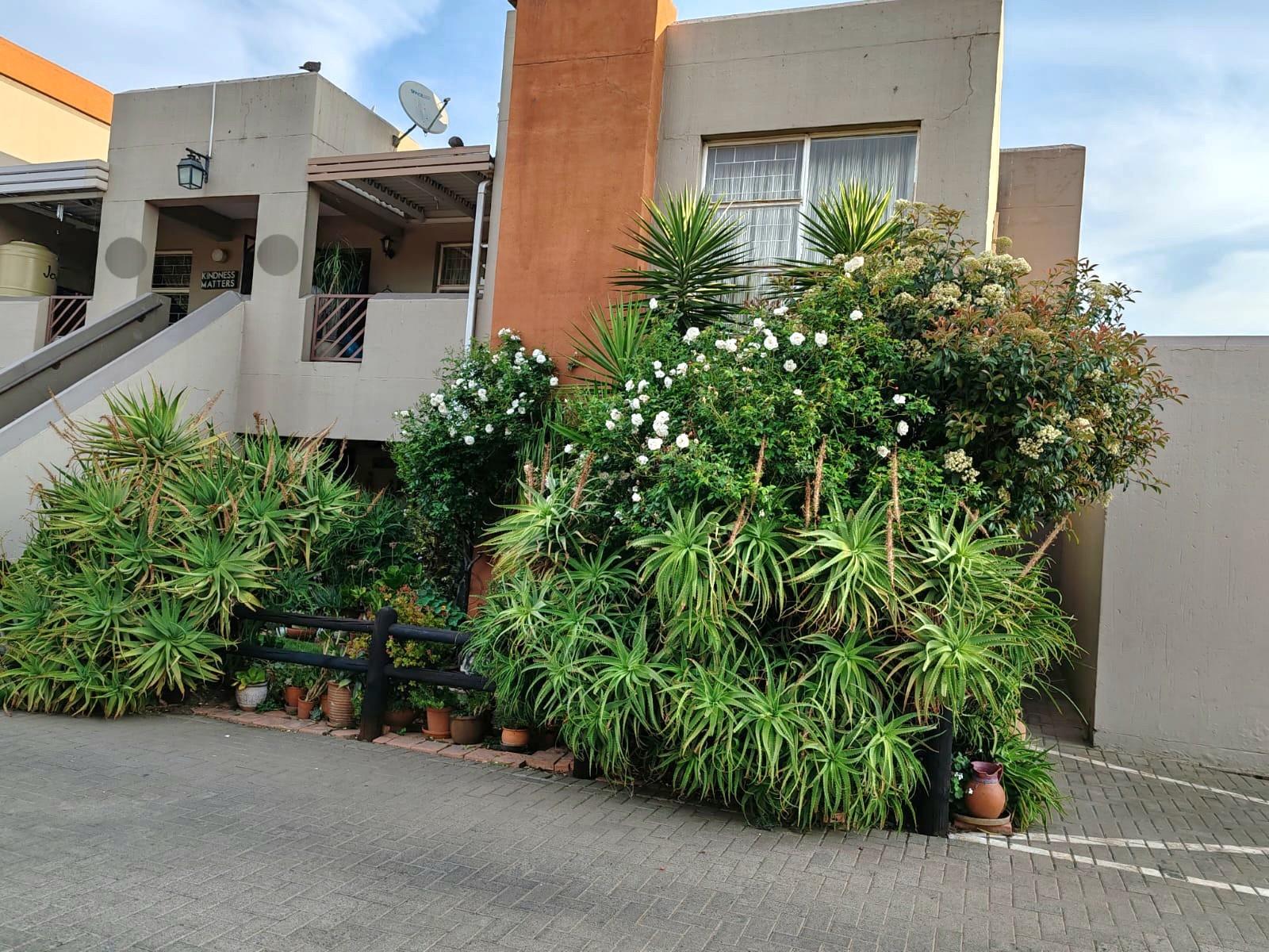 Townhouse in Vanderbijlpark SW 5, Vanderbijlpark SW, Vanderbijlpark, R835 000.00