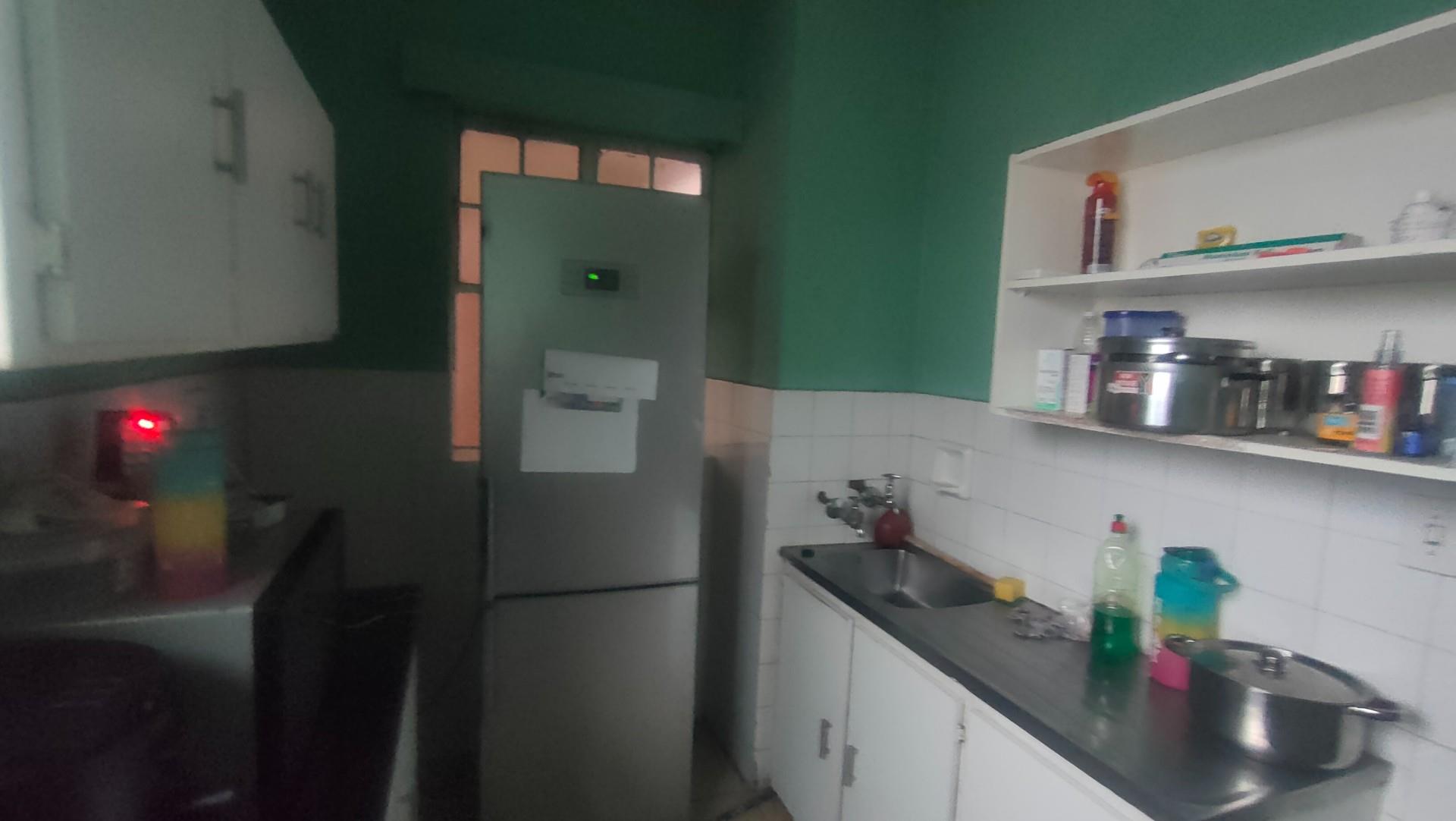 Spacious and Neat 1.5-Bedroom Flat