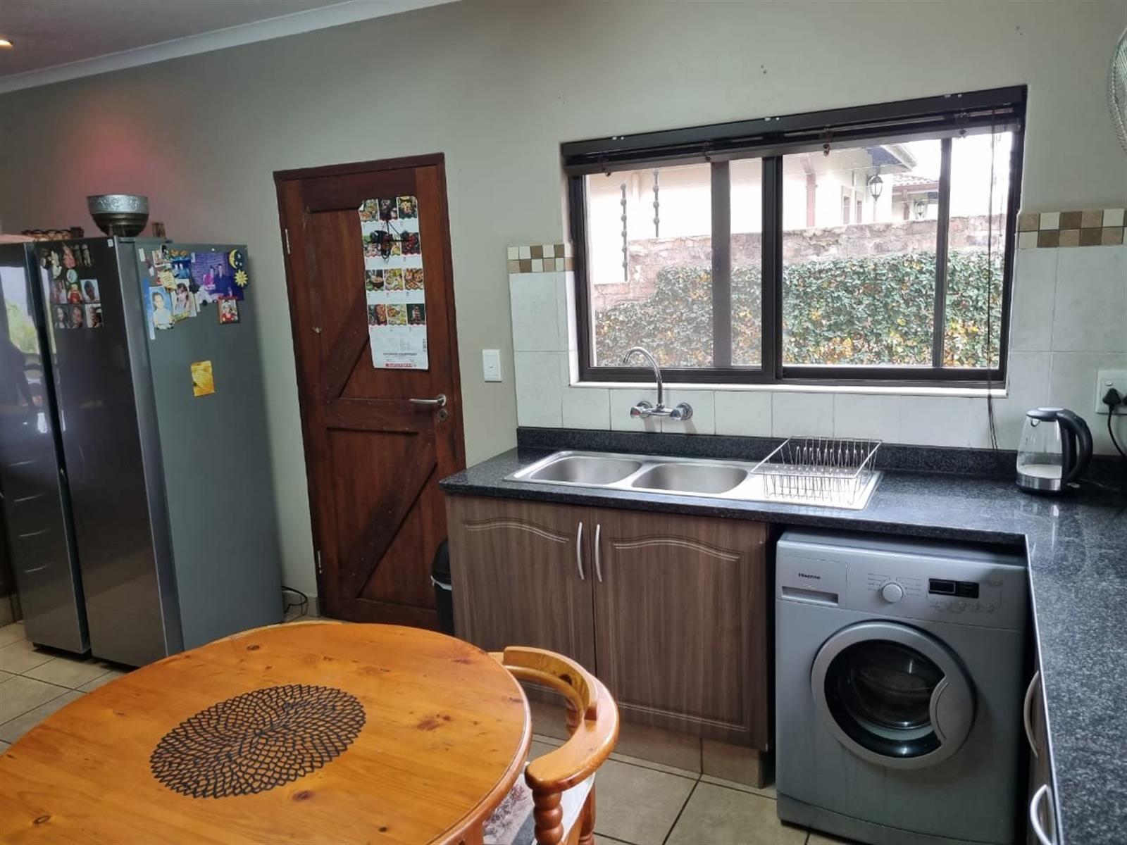 House for sale in Komatipoort, 1545 m²