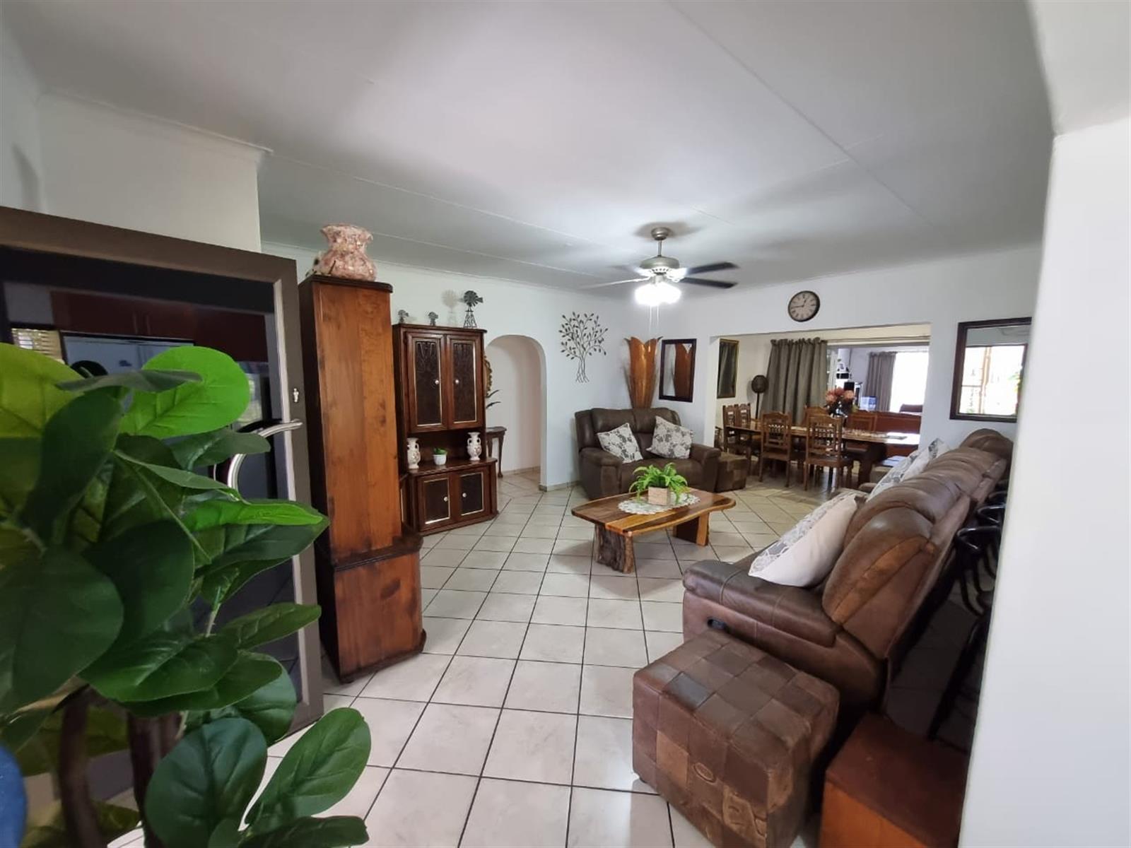 Spacious 6-Bedroom Solar-Powered Oasis with Pool and Expansive Gardens