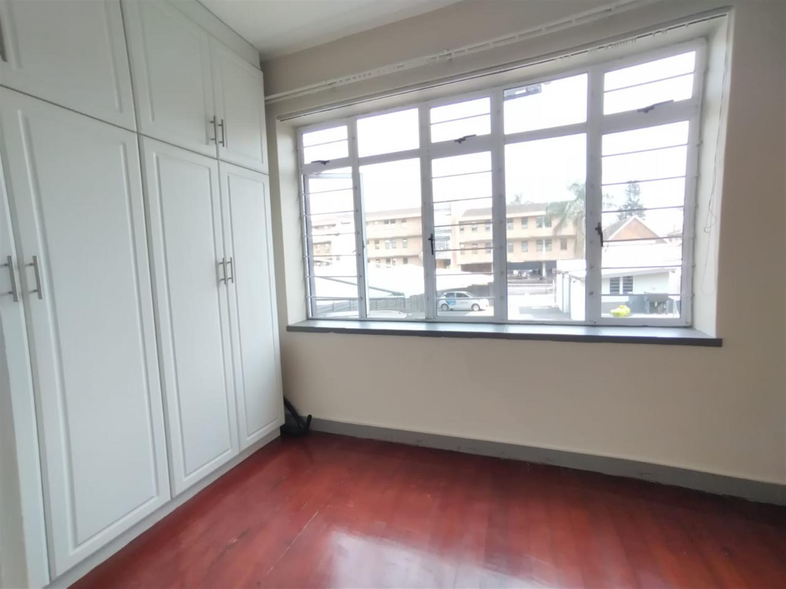 Apartment for rent in Essenwood, Durban, KwaZulu Natal