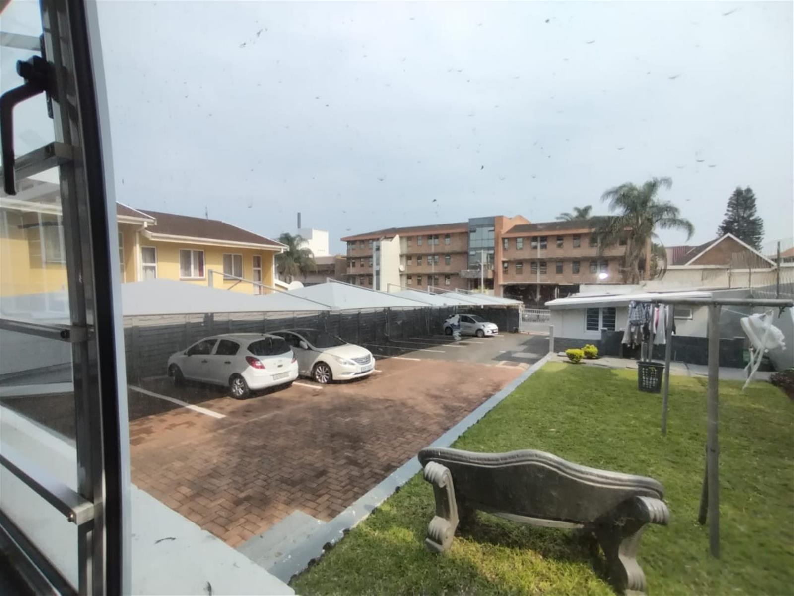 Apartment for rent in Essenwood, Durban, KwaZulu Natal