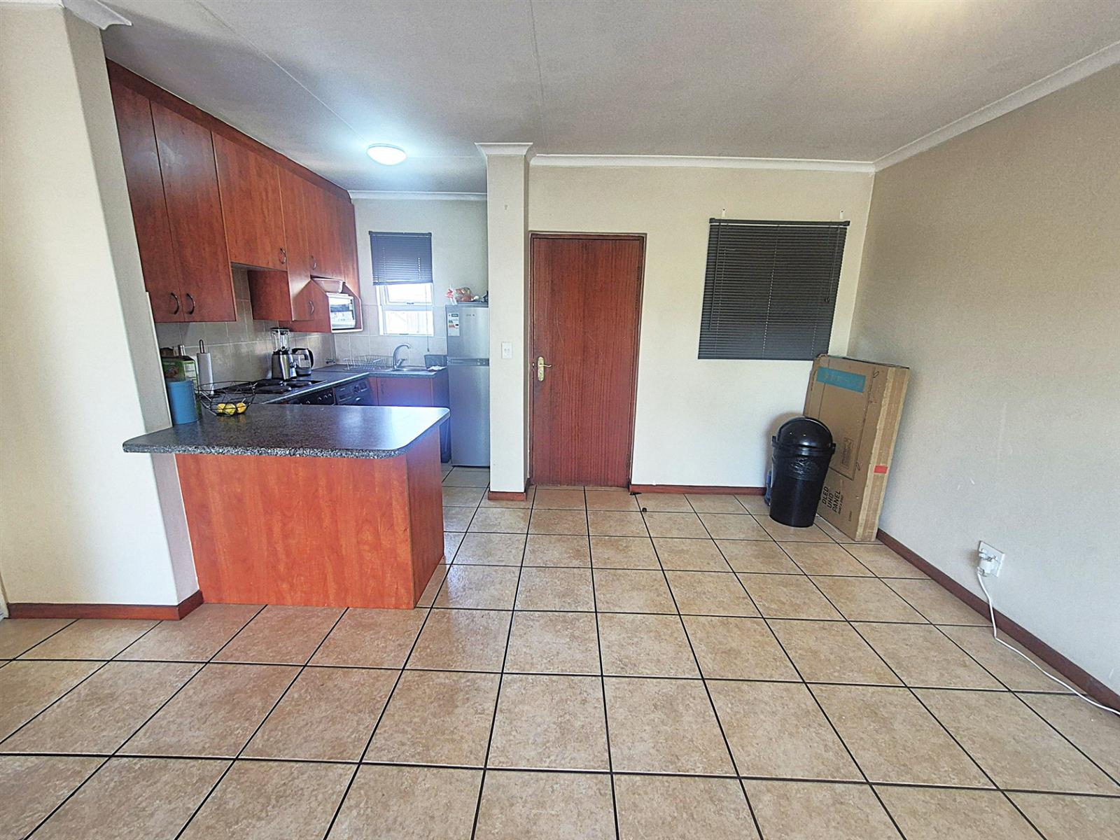 Apartment For Sale in Sunninghill, Sandton