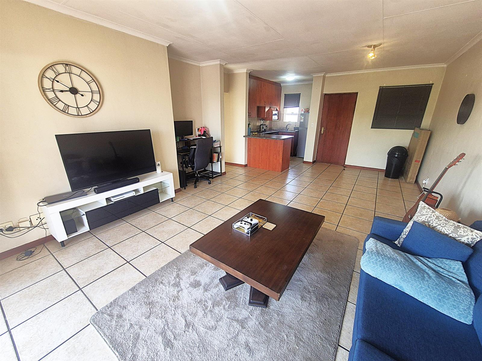 Apartment For Sale in Sunninghill, Sandton