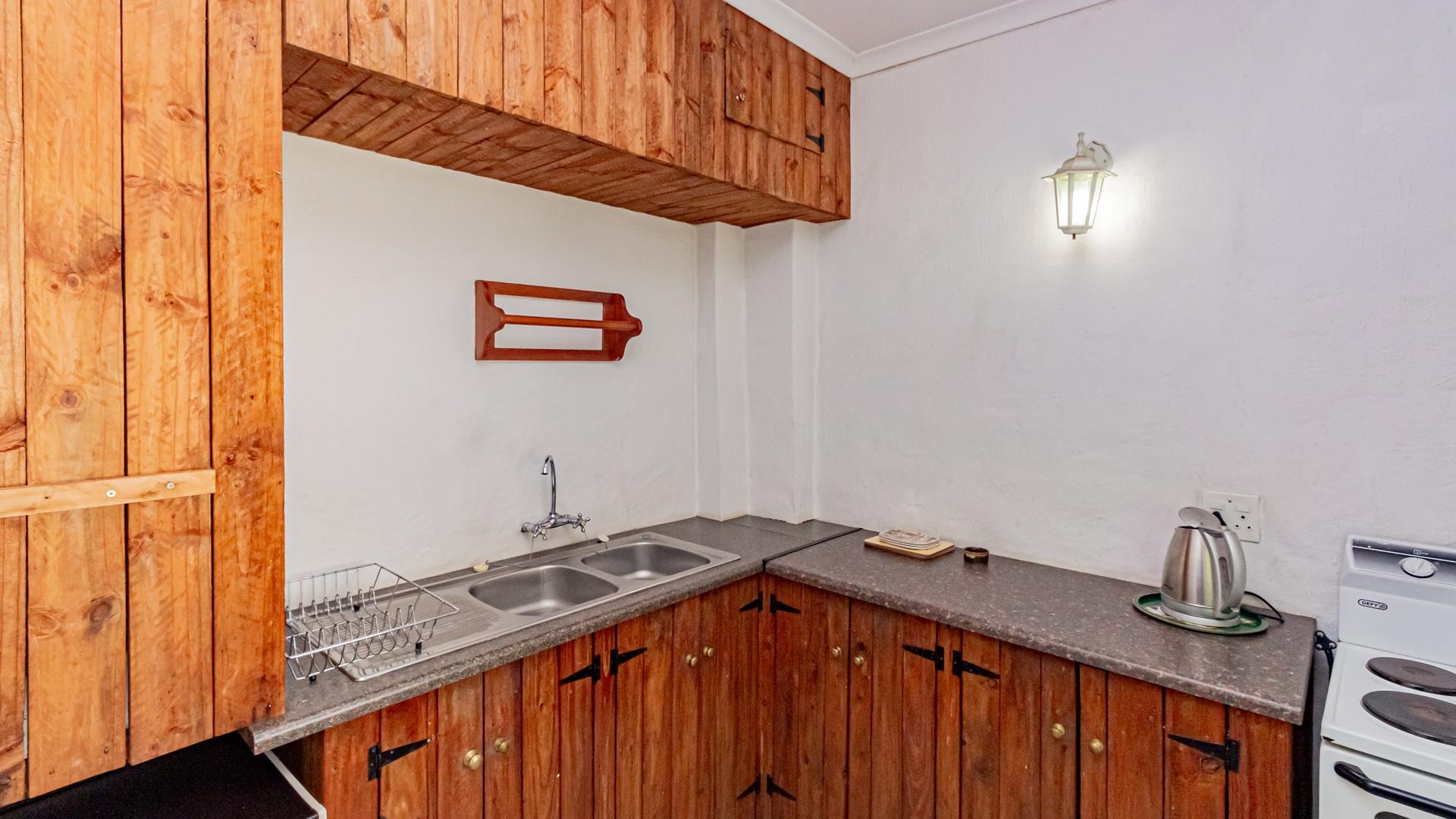 Lodge For Sale in Muldersdrift Lanseria Krugersdorp Full Details Below FULL INFO on Request