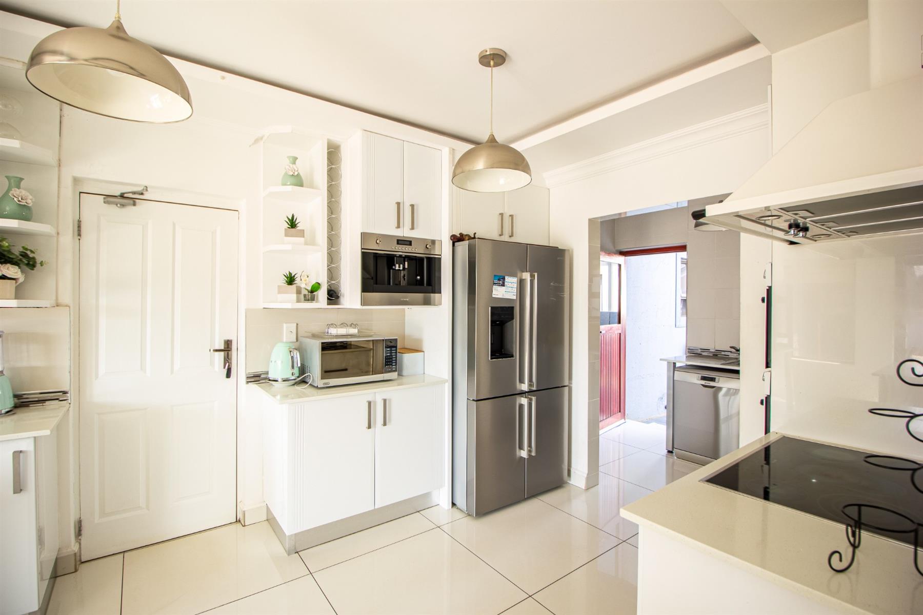 House For Sale in The Coves, Hartbeespoort, North West