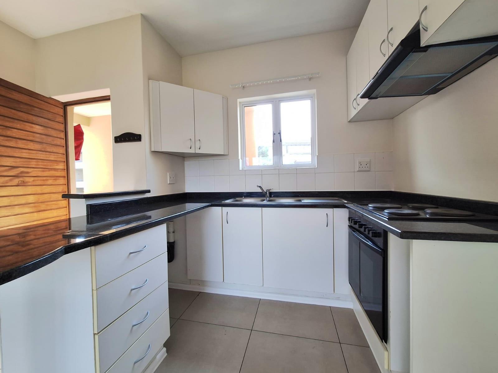 Second Floor Apartment with Balcony in Sheffield Manor