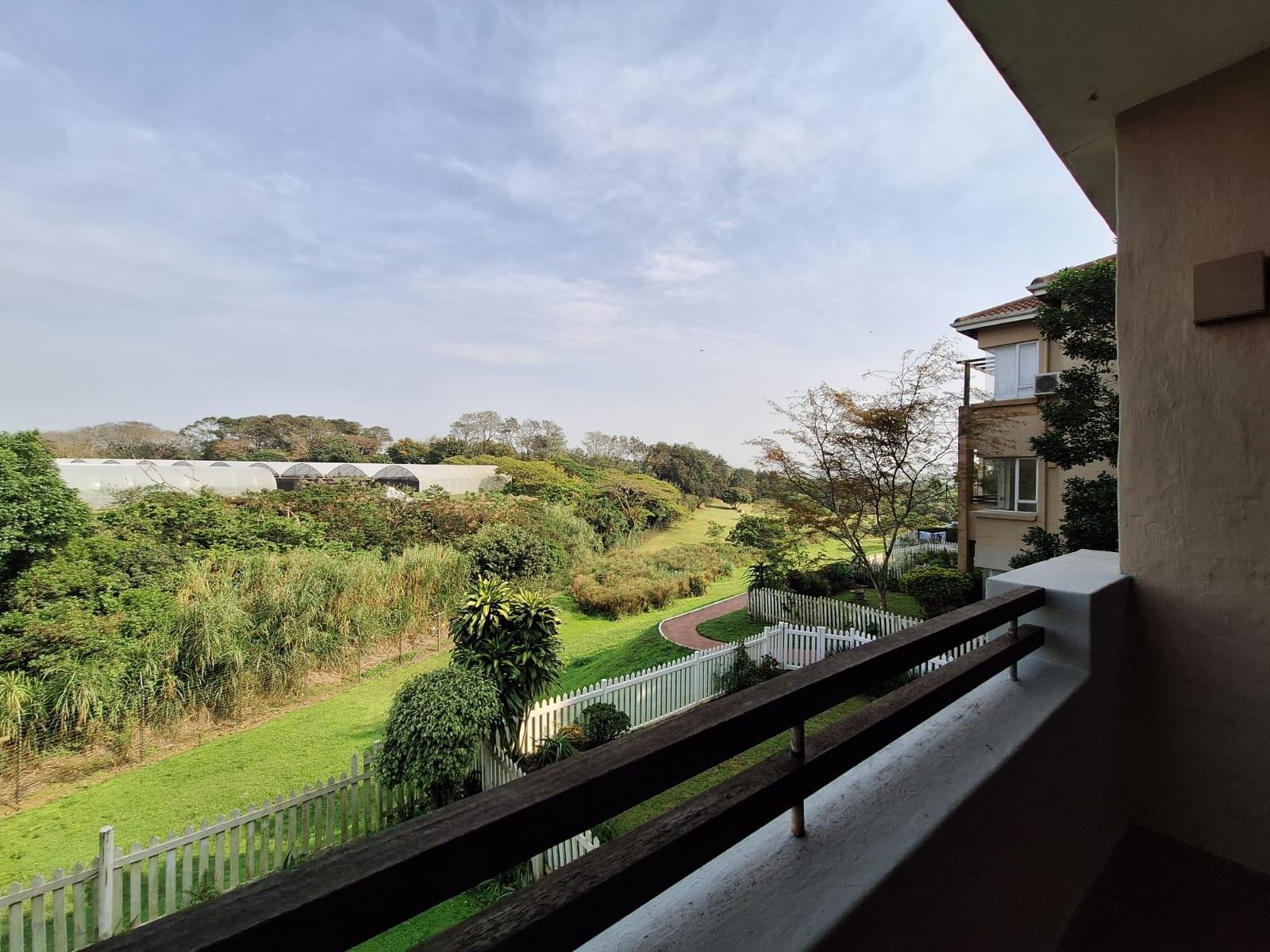 Second Floor Apartment with Balcony in Sheffield Manor