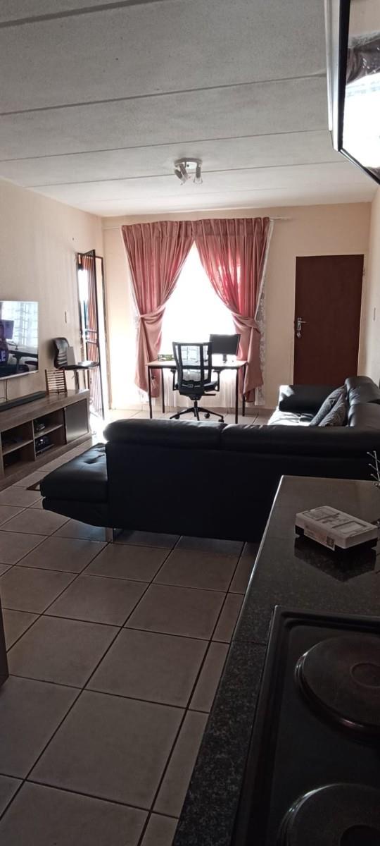 House For Sale in Rembrandt Park, Johannesburg