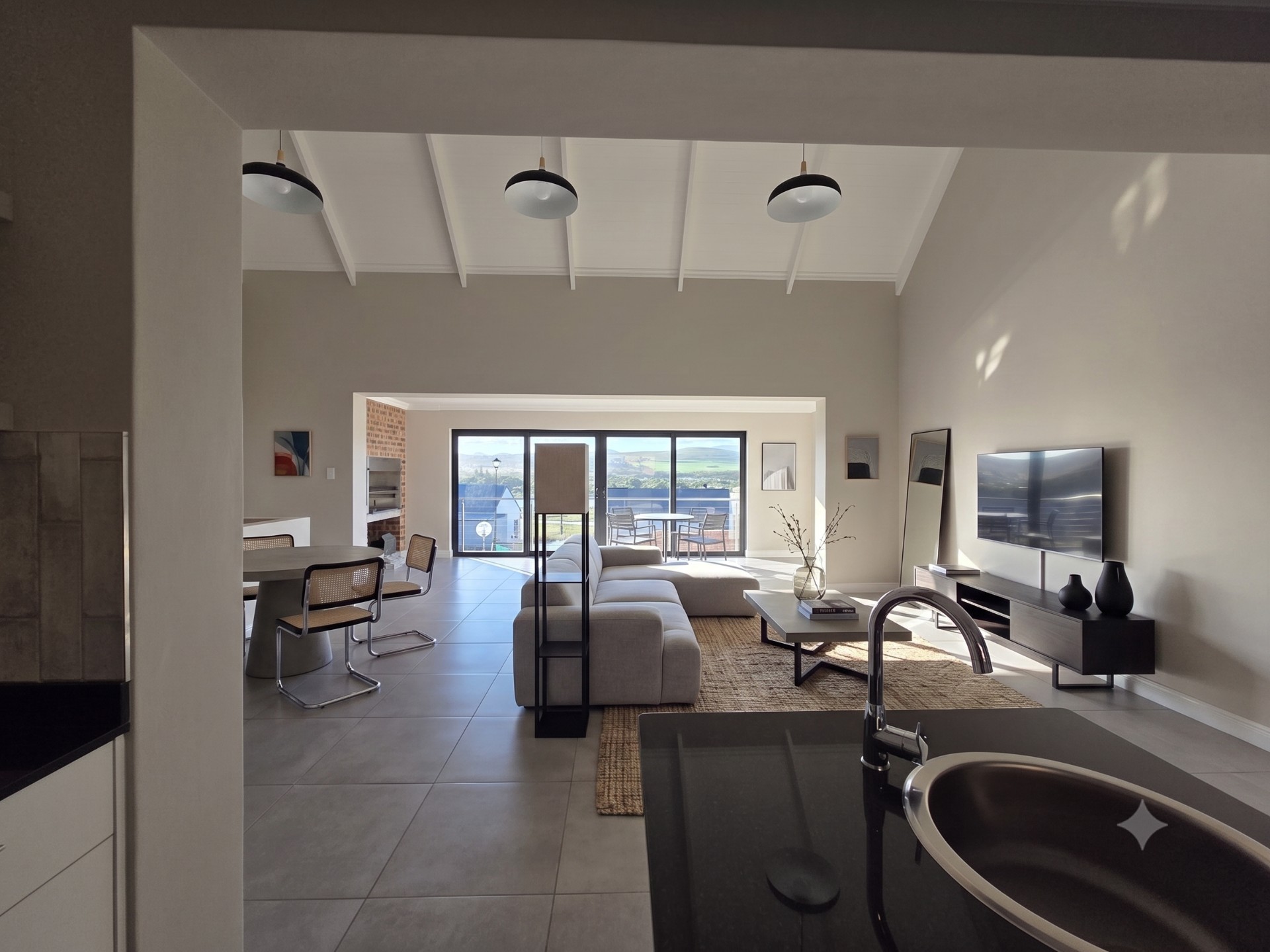 House For Sale in Hartenbos 3