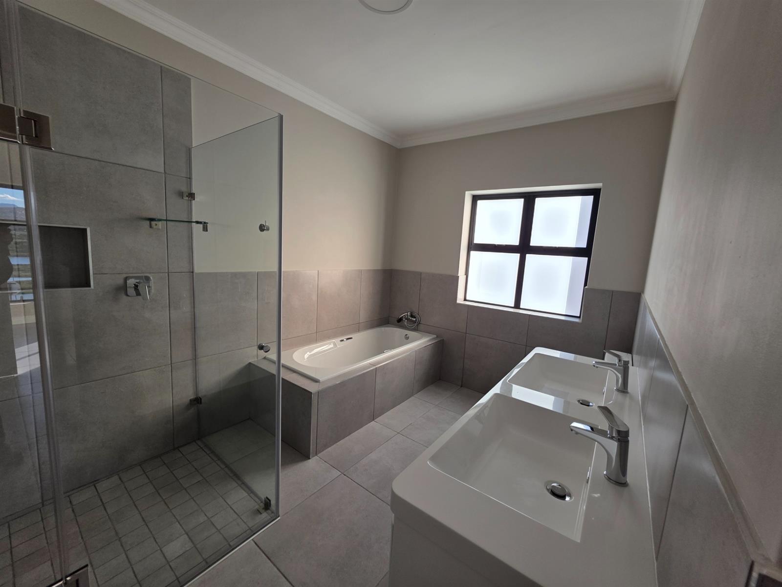 House For Sale in Hartenbos