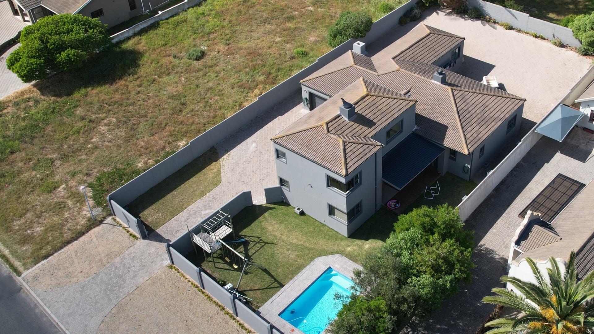 Family home with income in Country Club, Langebaan