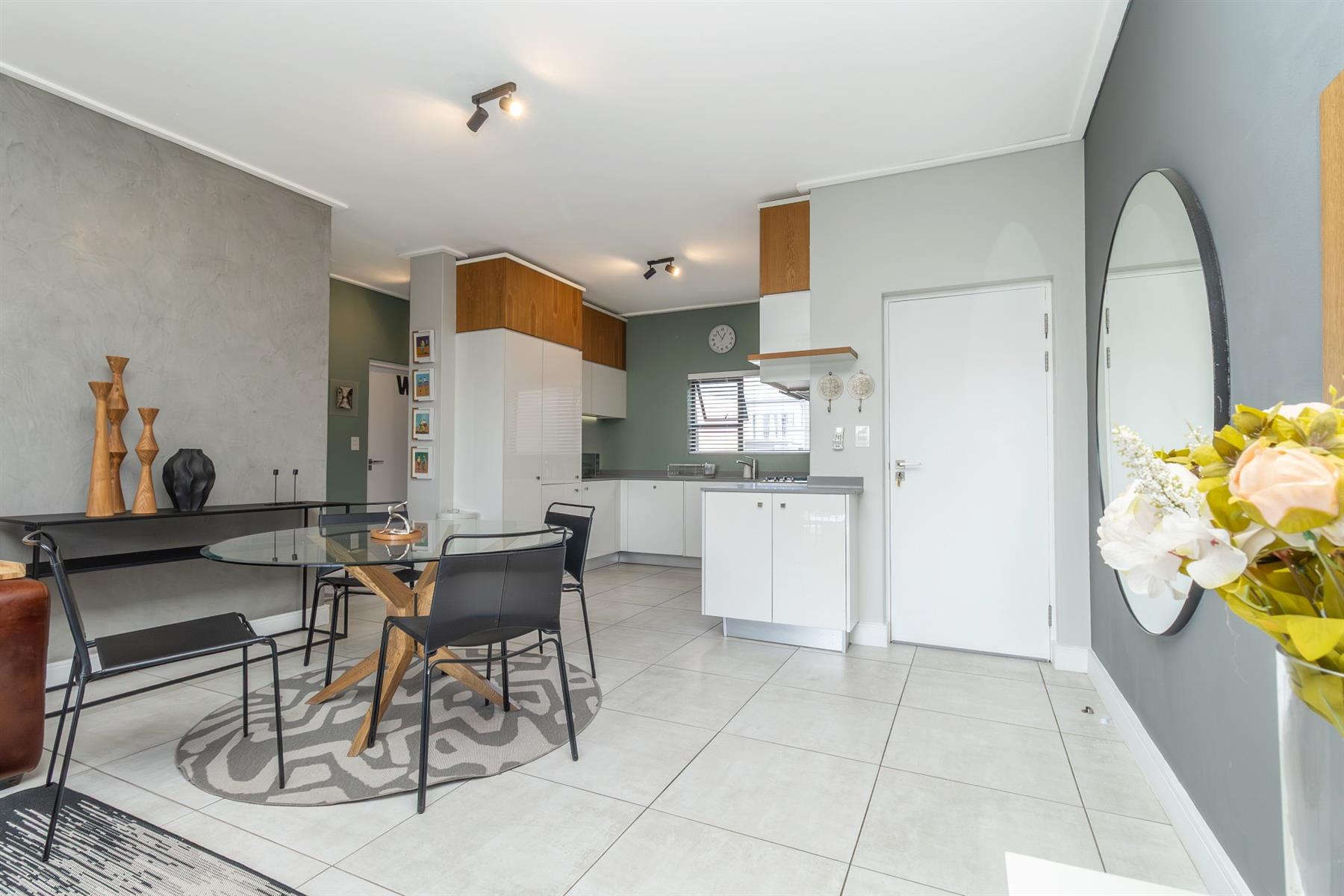 Apartment for rent in The Polofields, Waterfall, Midrand, 94 m²