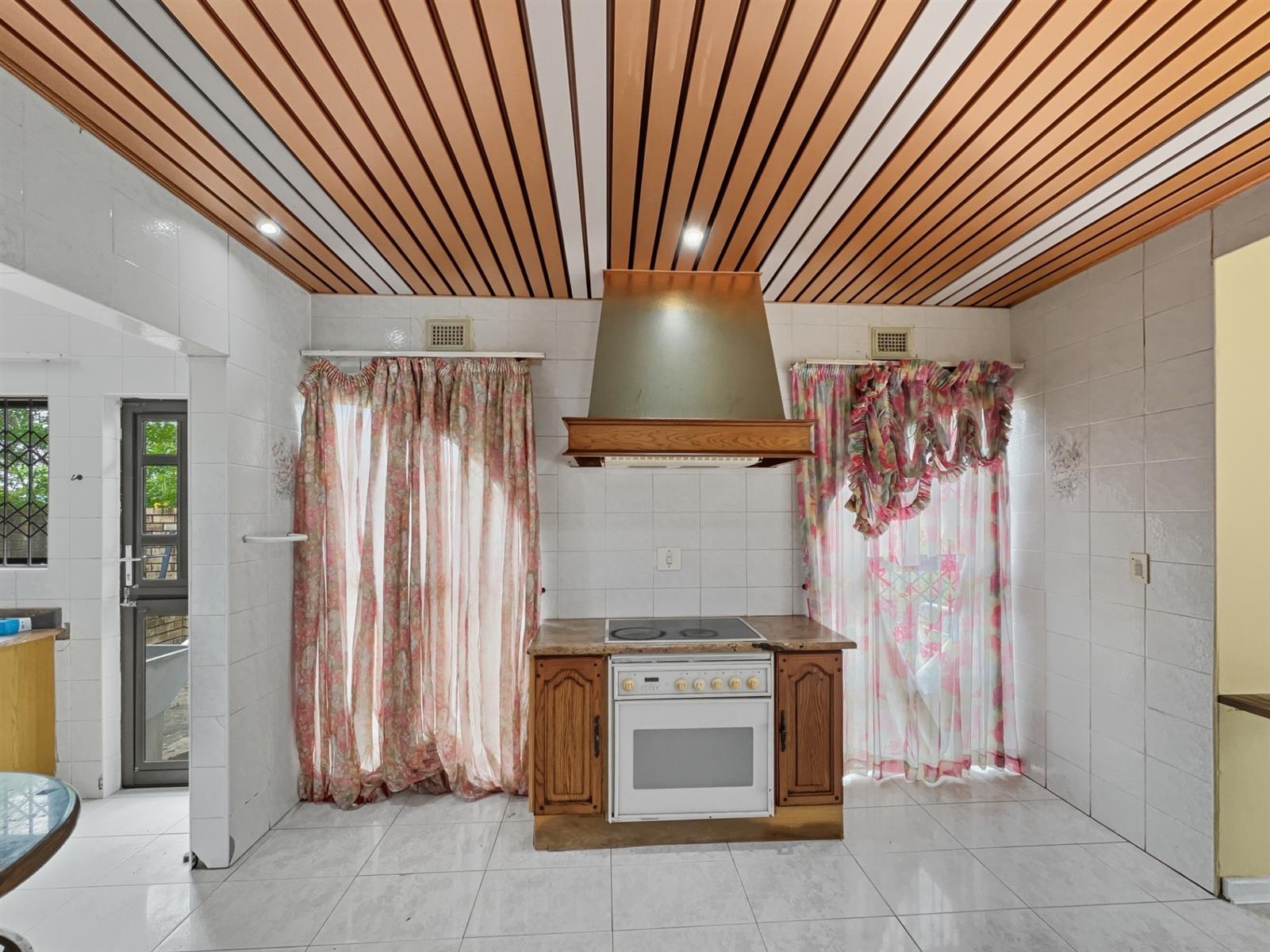 4 Bedroom House To Rent in Dawncliffe, Westville