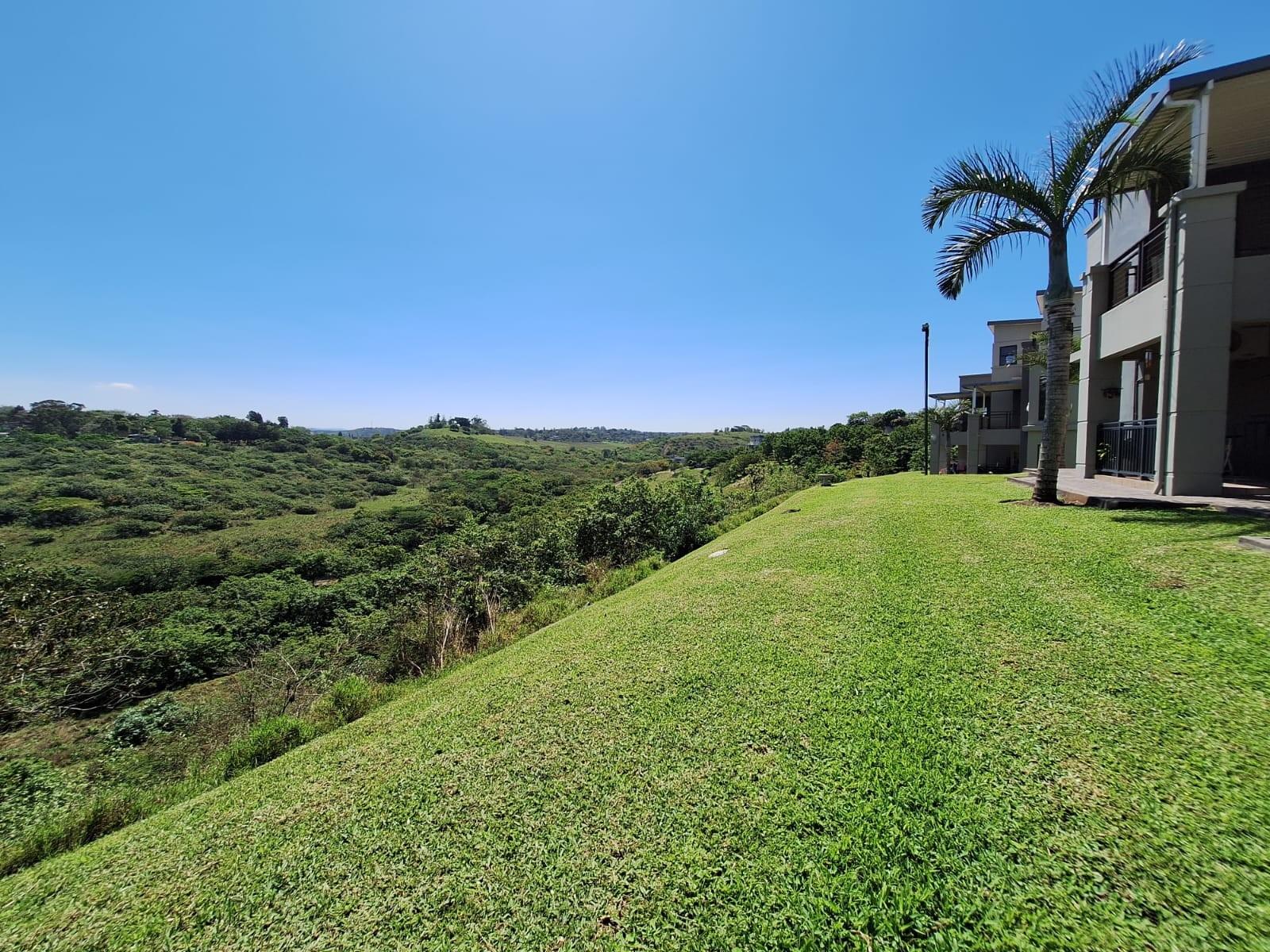 Lock up and go 2 bedroom ground apartment for sale in Palm Lakes