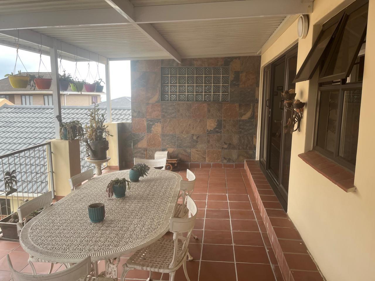 Townhouse For Sale in Panorama Park, Kingsburgh, KwaZulu Natal