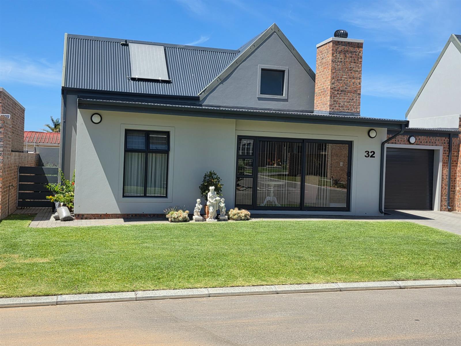 House For Sale in Karookraal Estate, Hartenbos Central