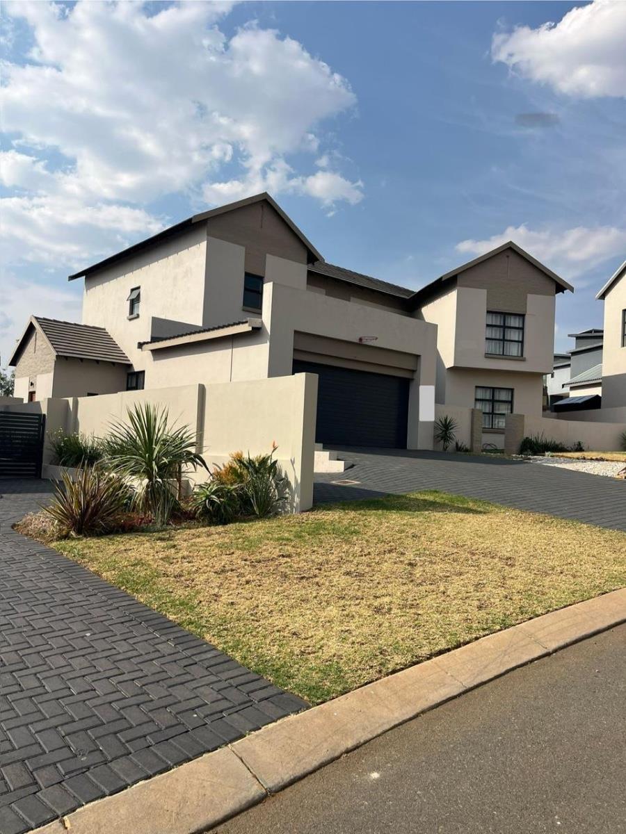 House For Sale in The Hills Game Reserve Estate, Pretoria