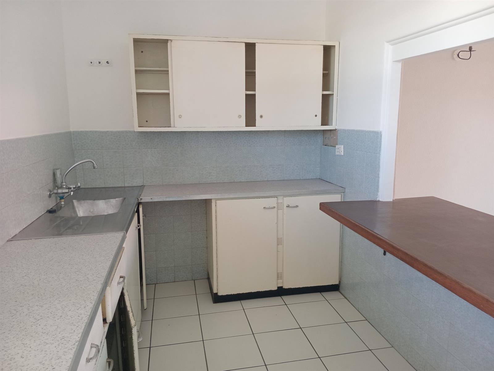 Apartment for sale in Lyndhurst, Johannesburg, 90 m²