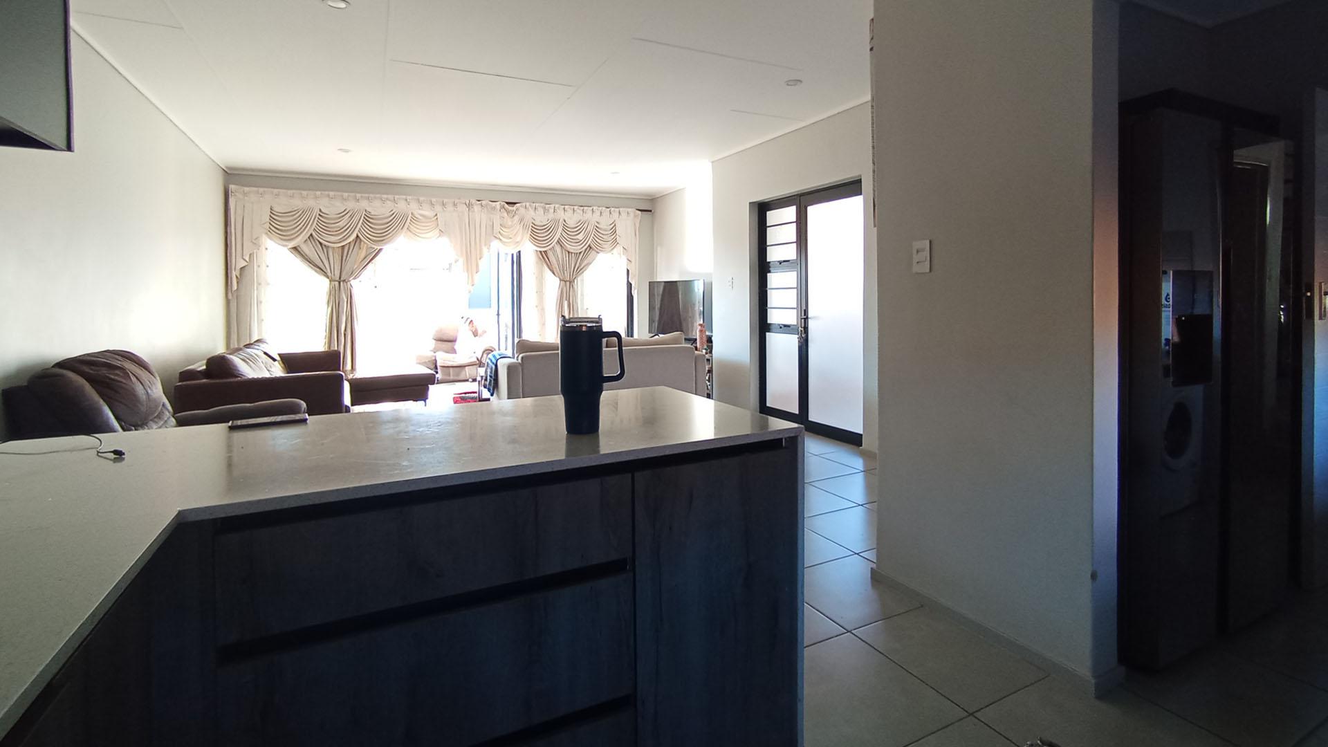 4Bedroom house for sale in Atalanta -Amberfield