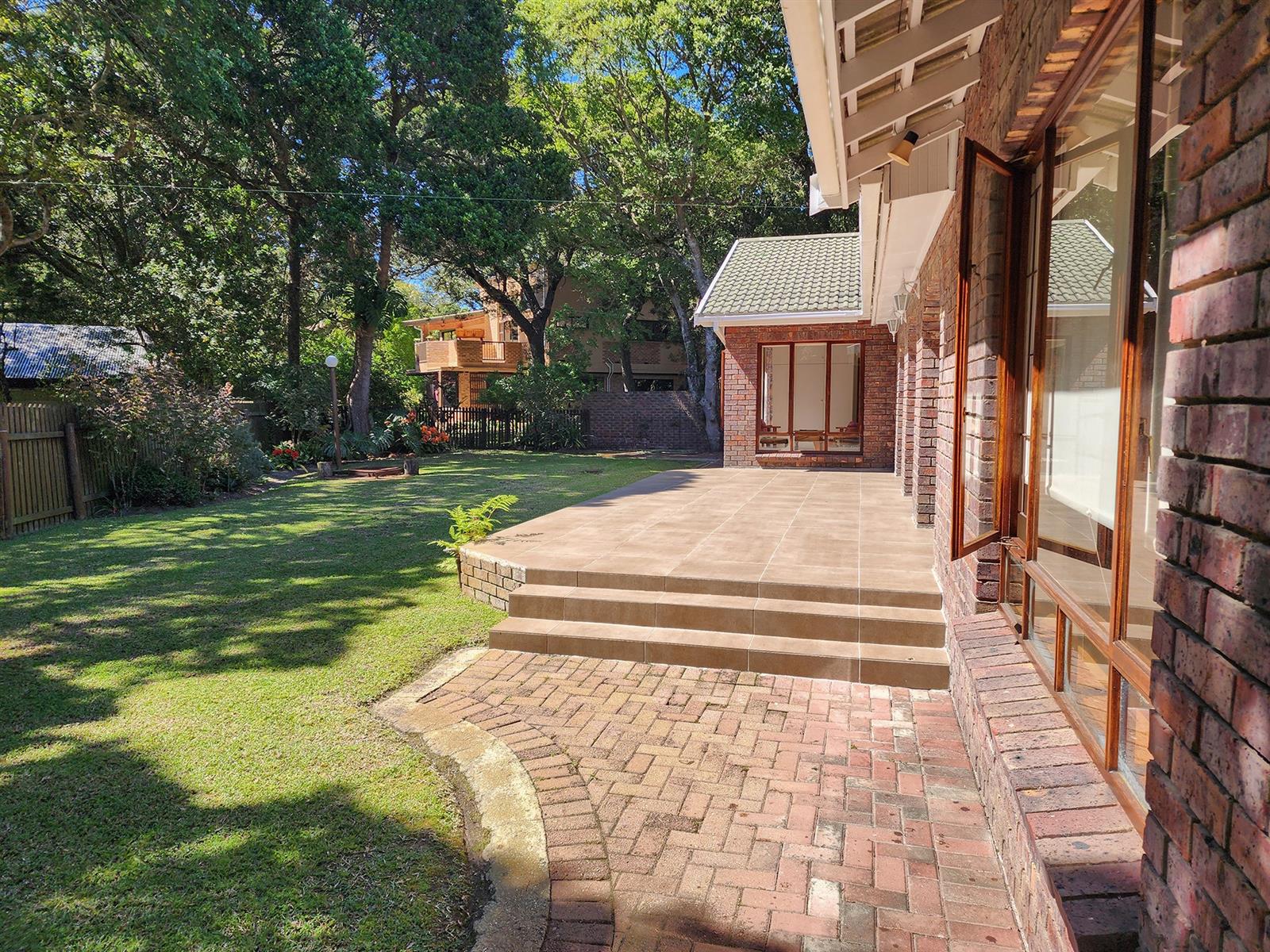 Remarkable House in Brenton on Lake, Knysna