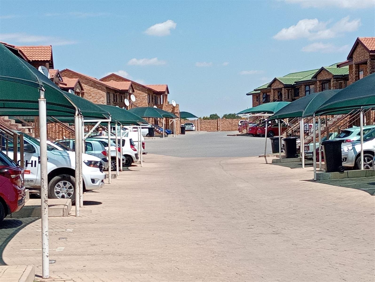 Apartment For Sale in Witfield, Boksburg